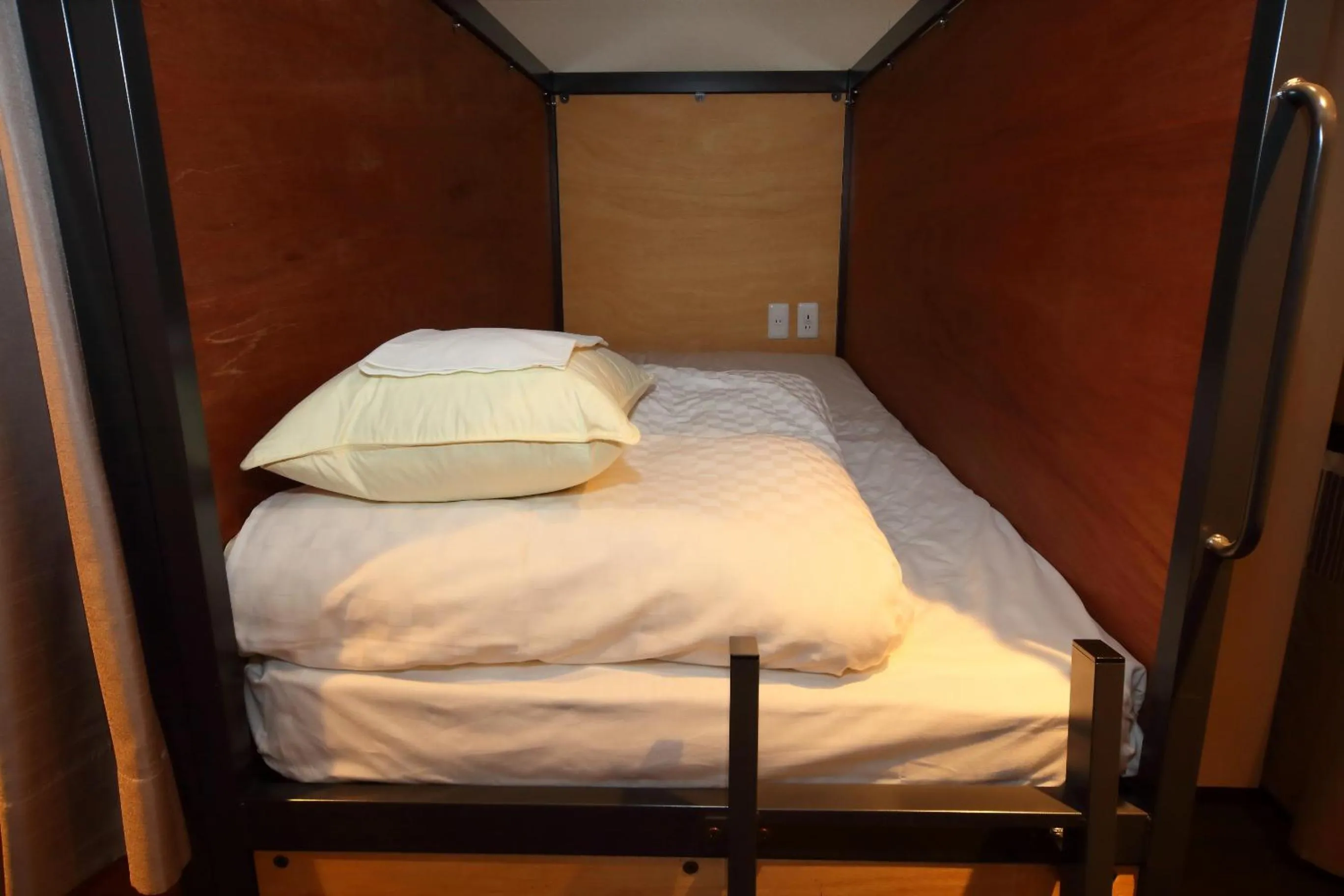 Photo of the whole room, Bed in Bakery Hotel Chateau D'or