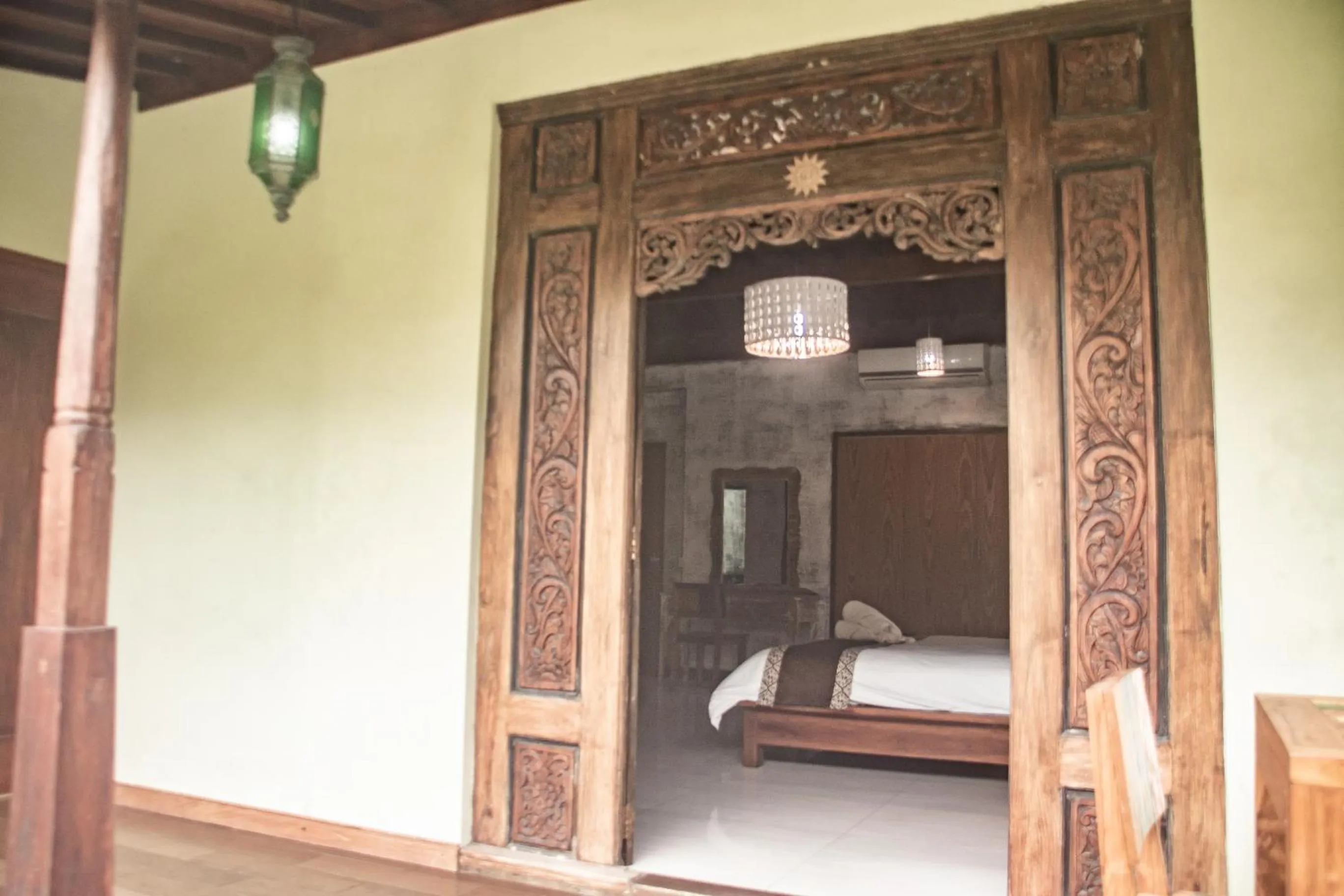 Patio, Bed in Griya Pasir Ukir