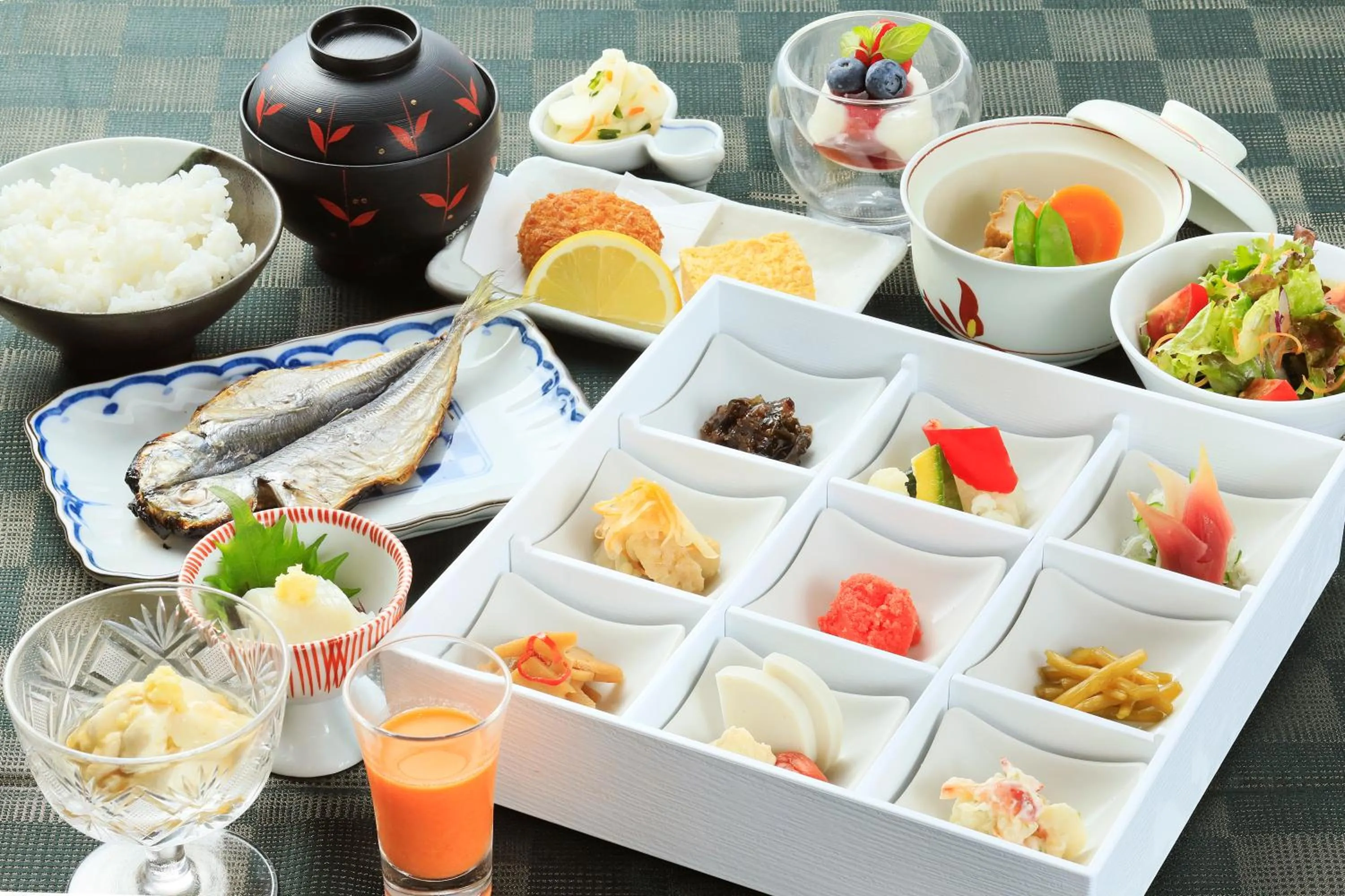 Breakfast in Tensui Saryo