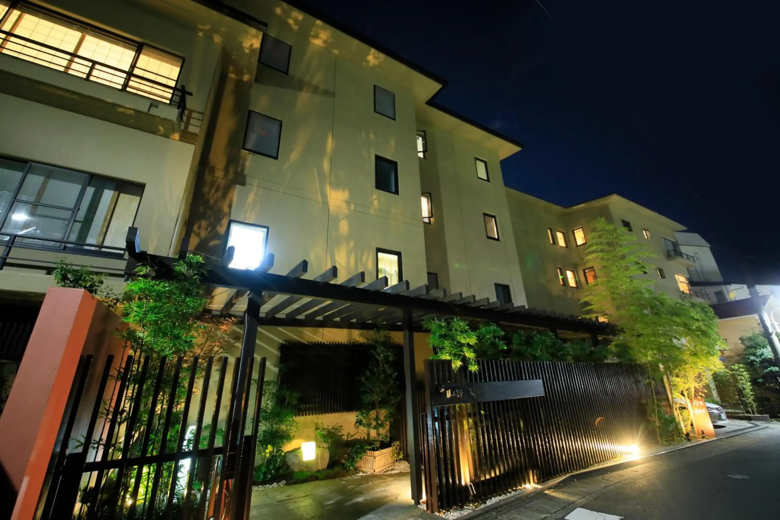 Property building in Tensui Saryo Property building in Tensui Saryo