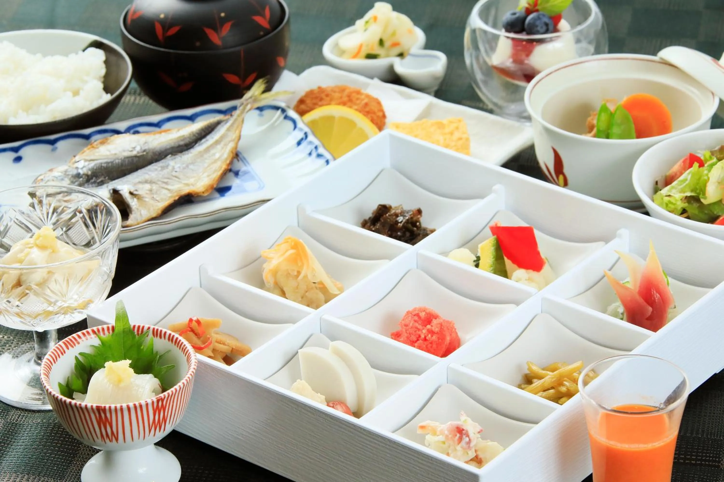 Breakfast in Tensui Saryo