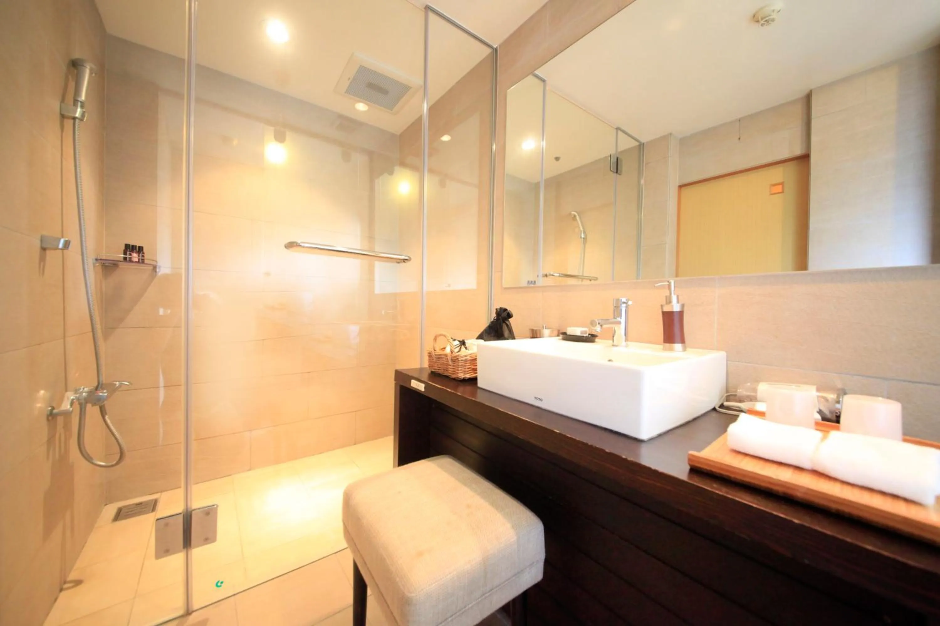 Shower, Bed in Tensui Saryo