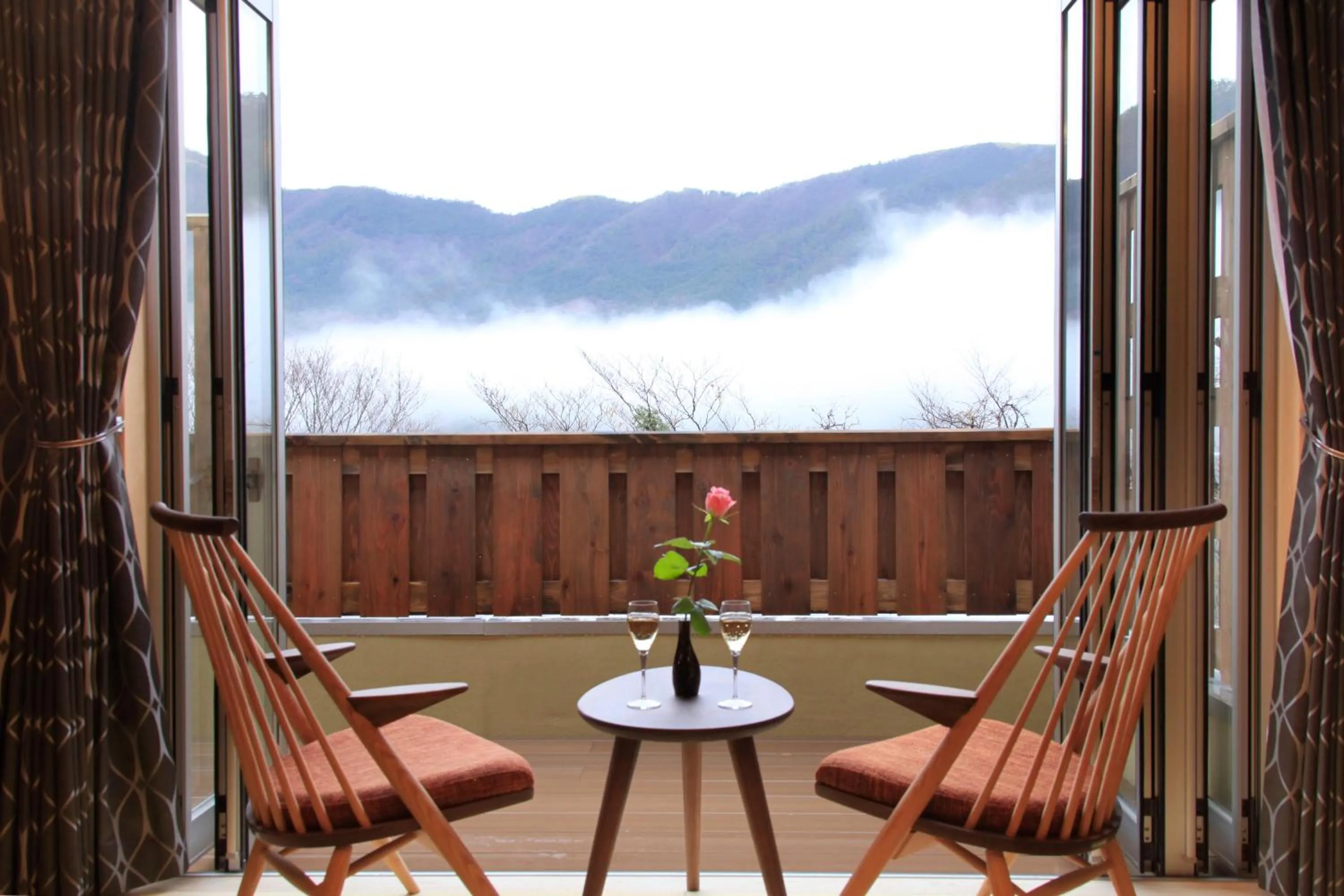 Photo of the whole room in Tensui Saryo