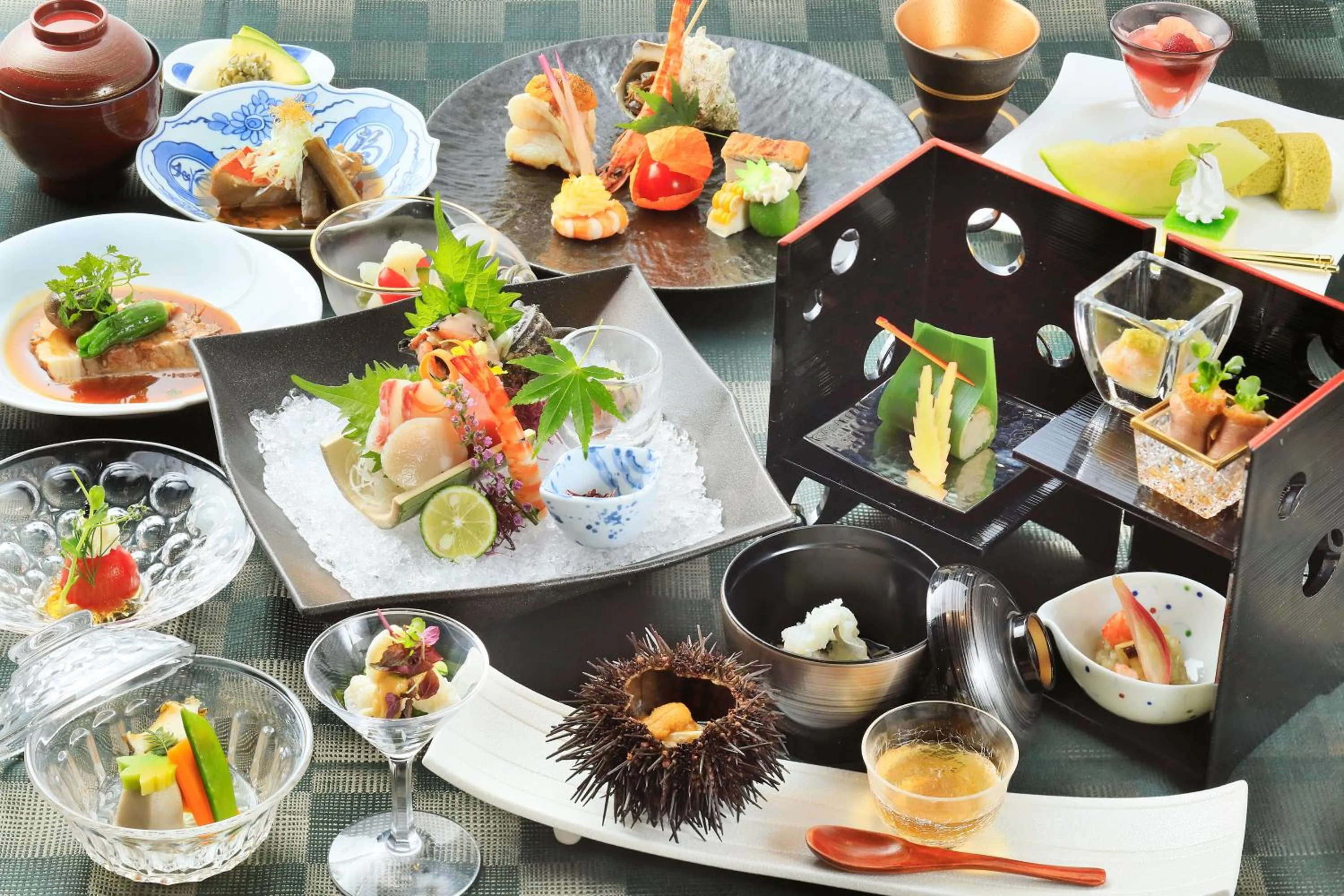 Dinner in Tensui Saryo