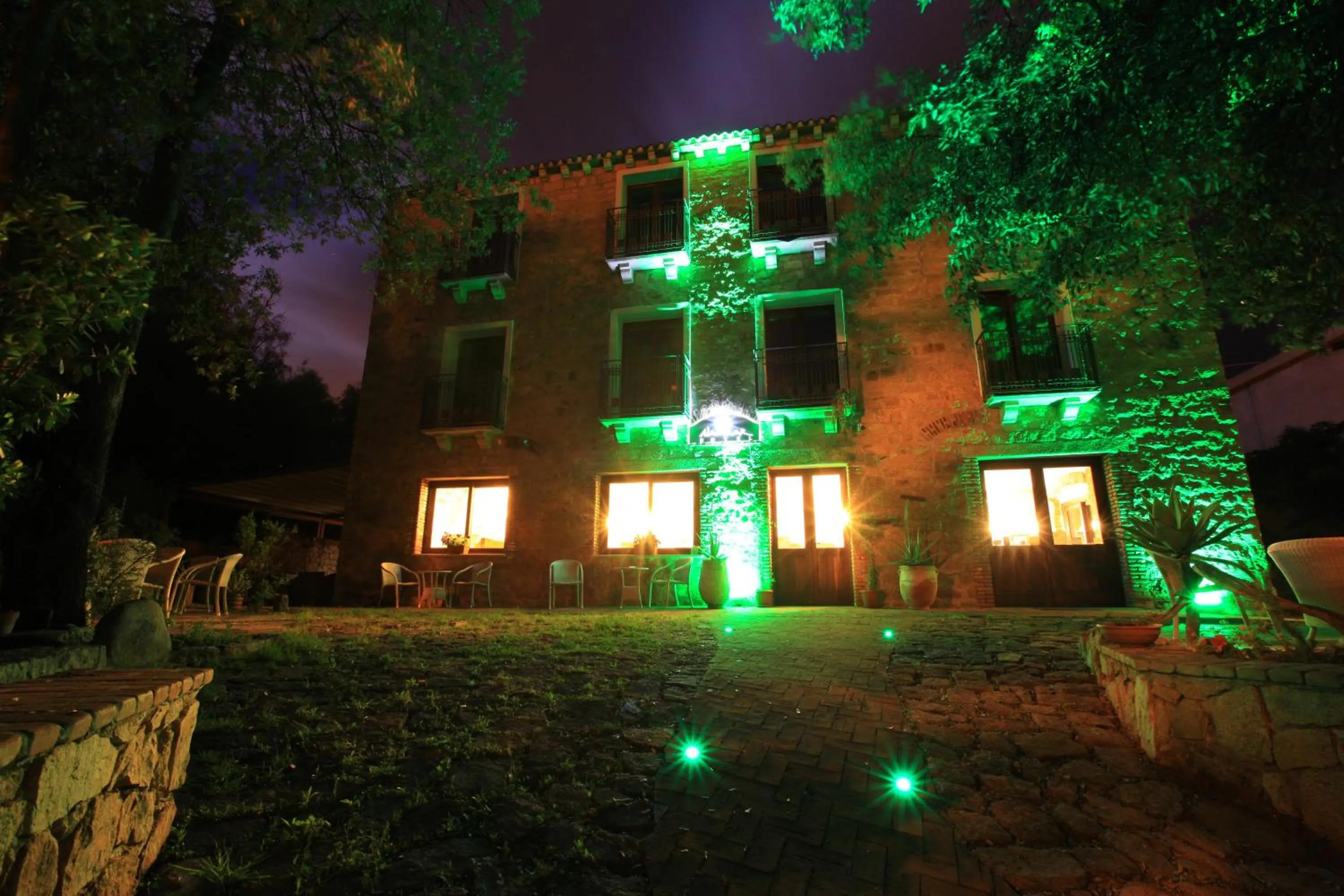 Facade/entrance in Nascar Hotel