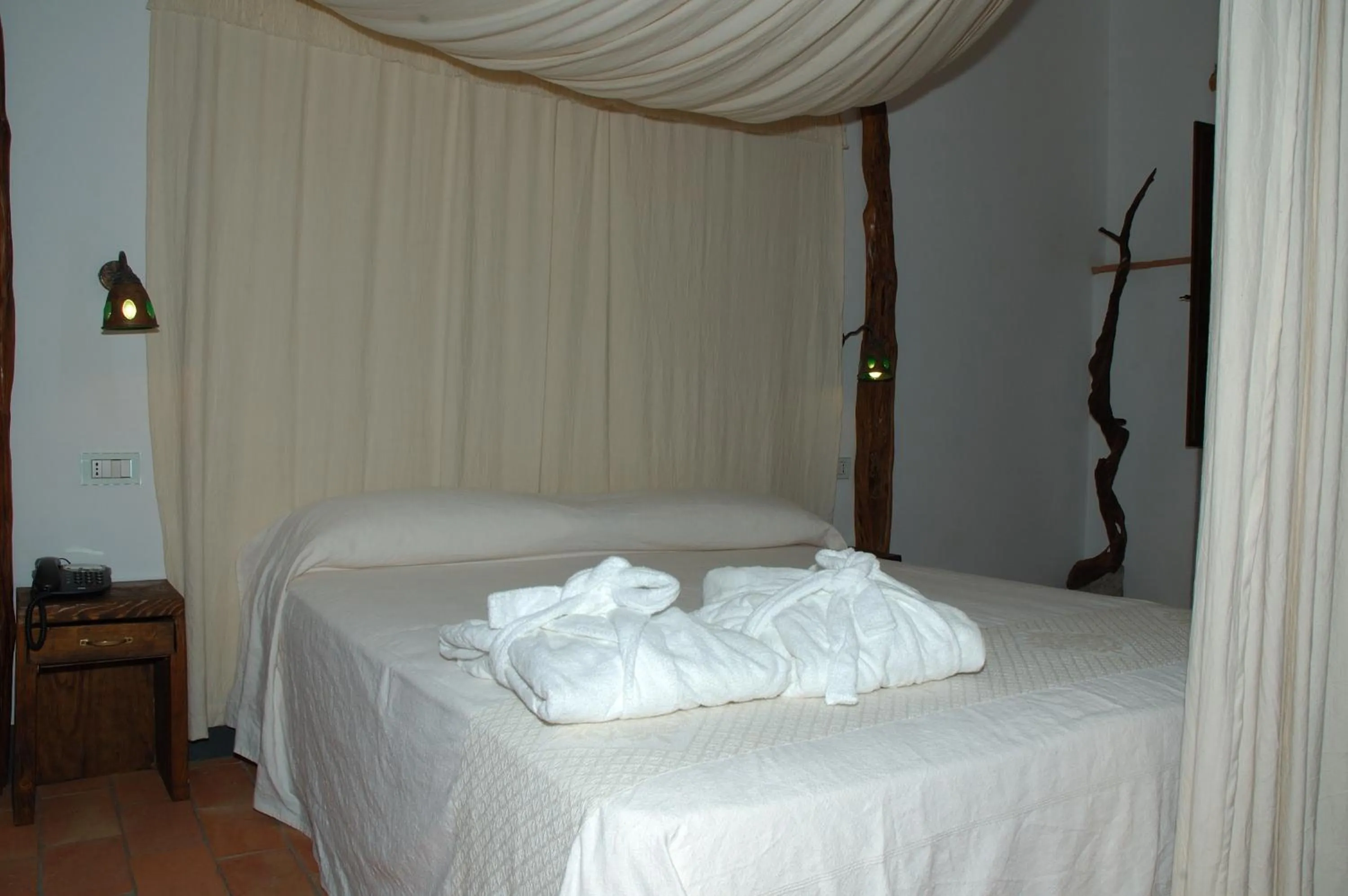 Bedroom, Bed in Nascar Hotel