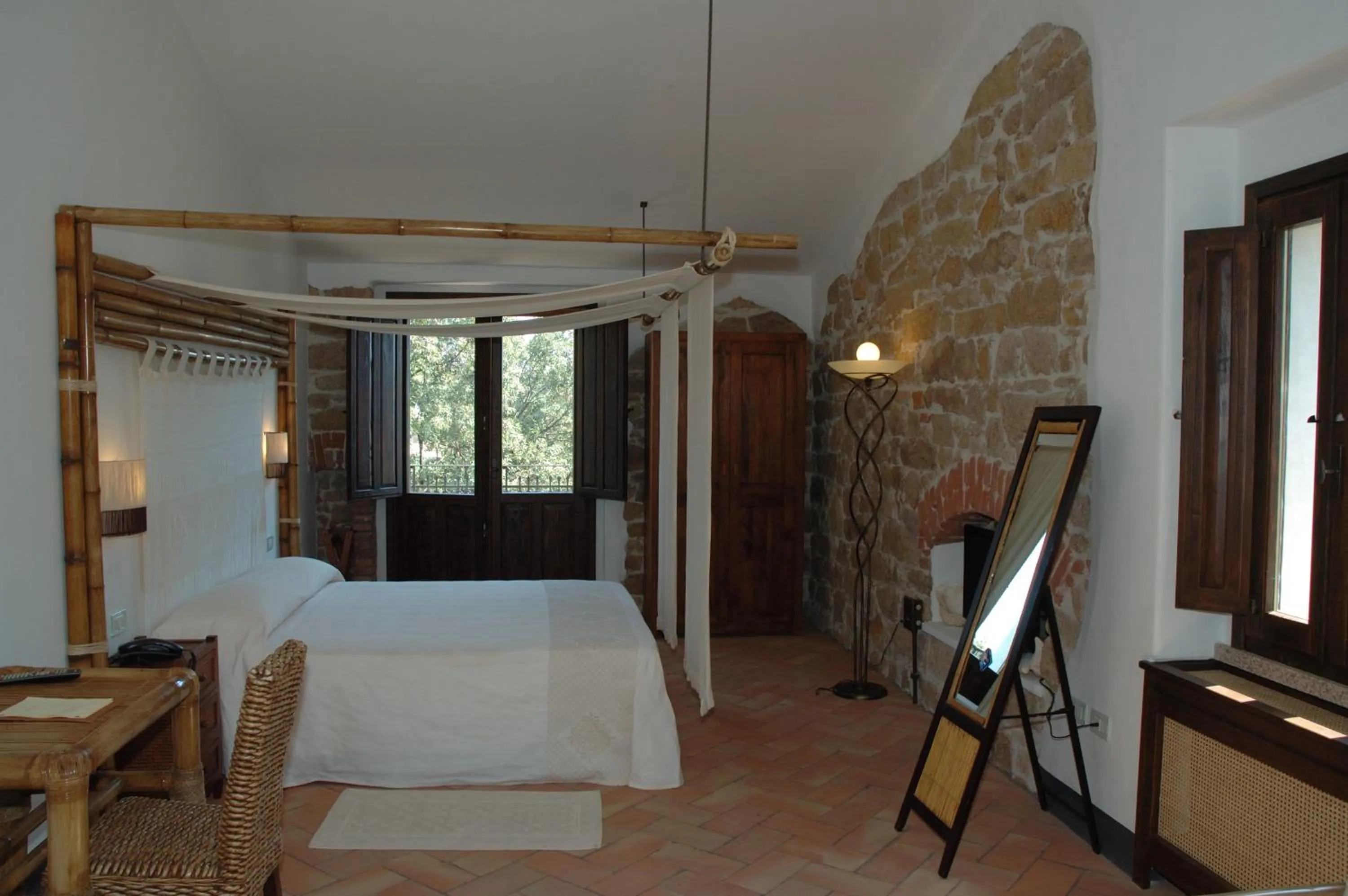 Bedroom, Bed in Nascar Hotel