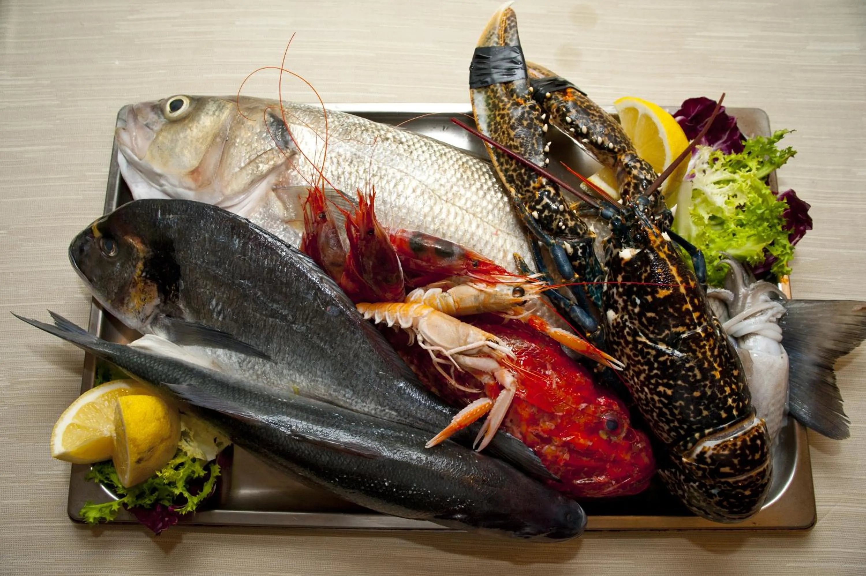 Restaurant/places to eat in Nascar Hotel