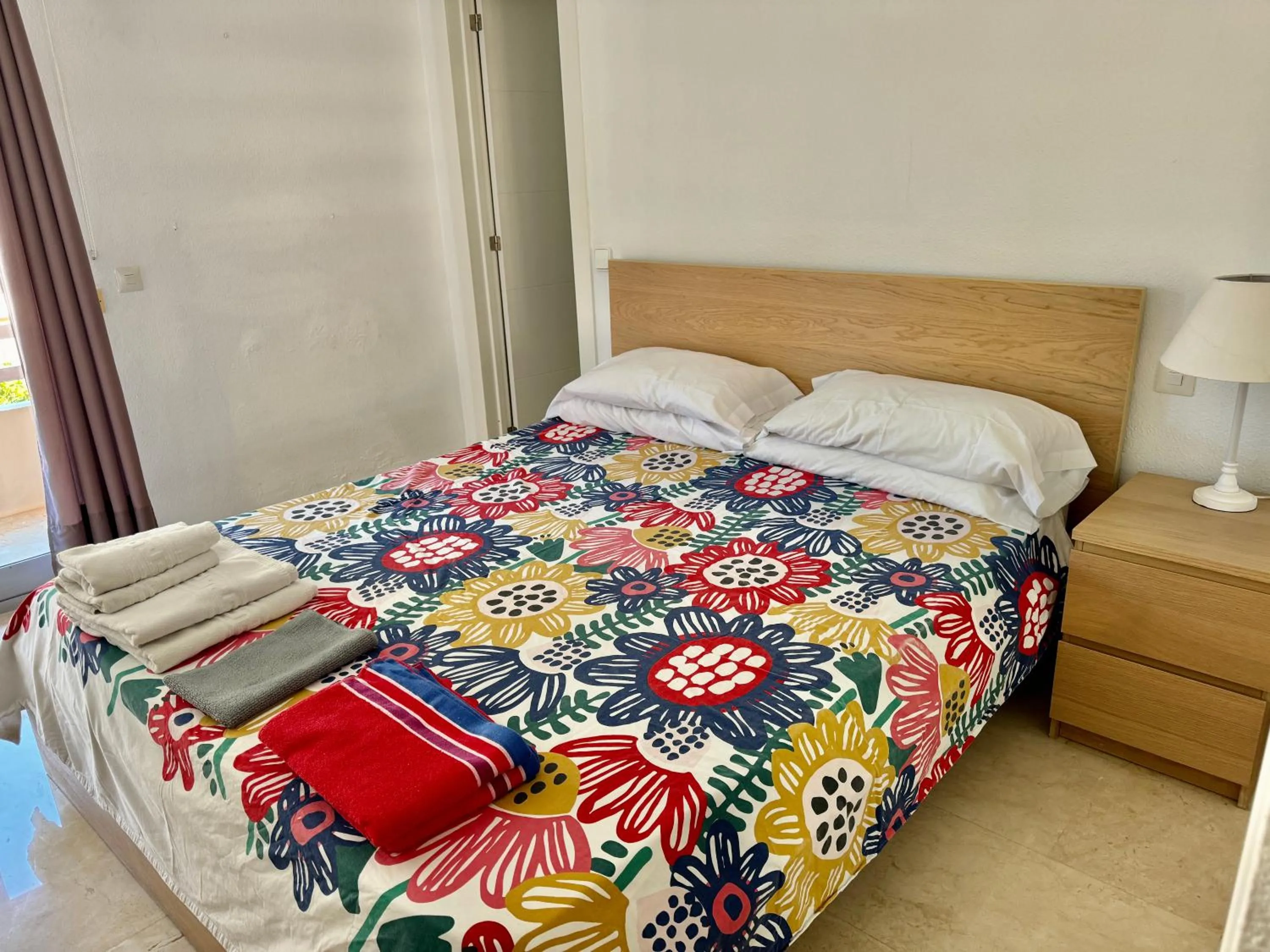 Bed in Parque Marbella