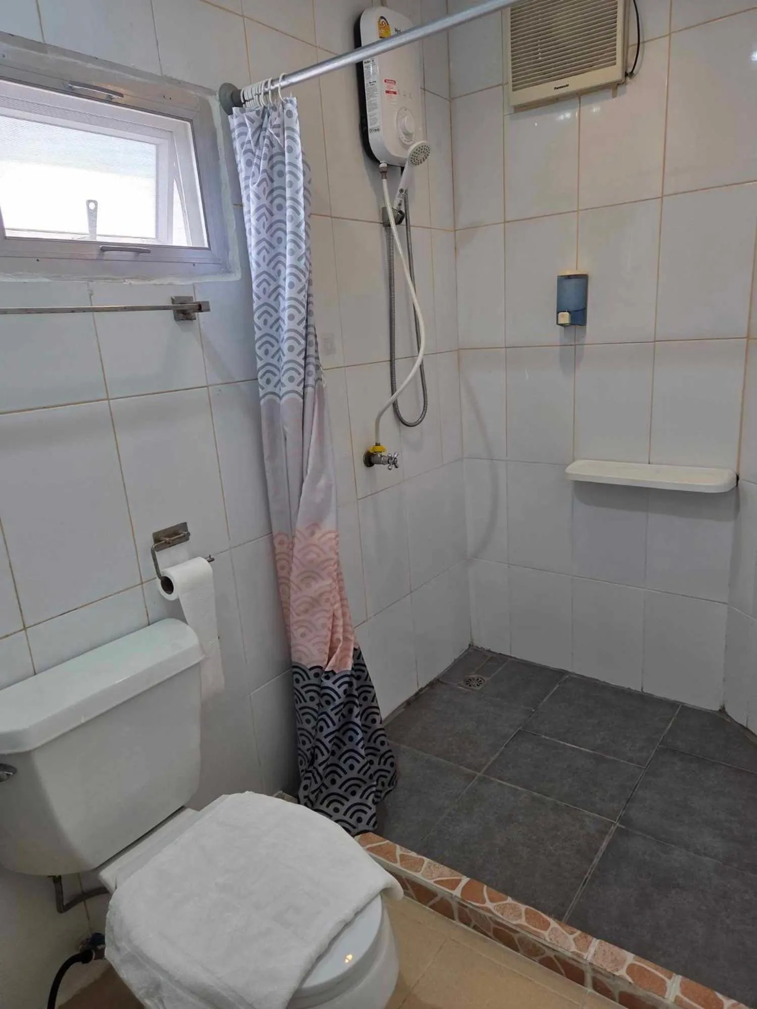 Shower in City Inn Udonthani