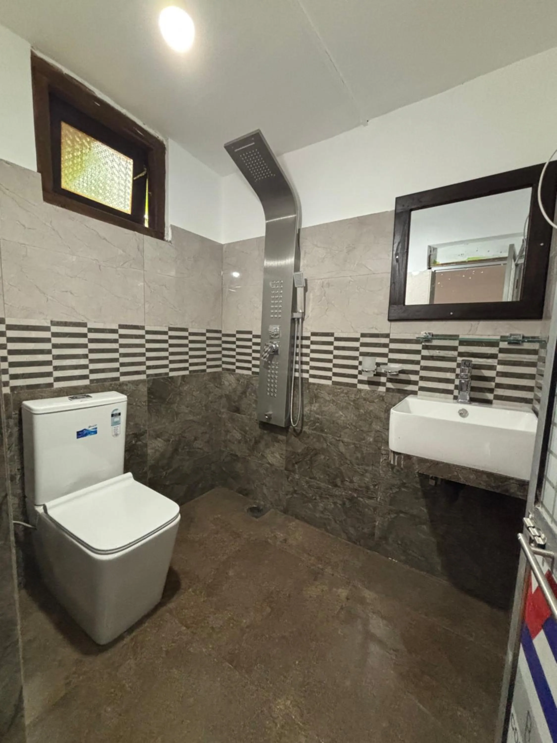 Toilet in Ella New Green View