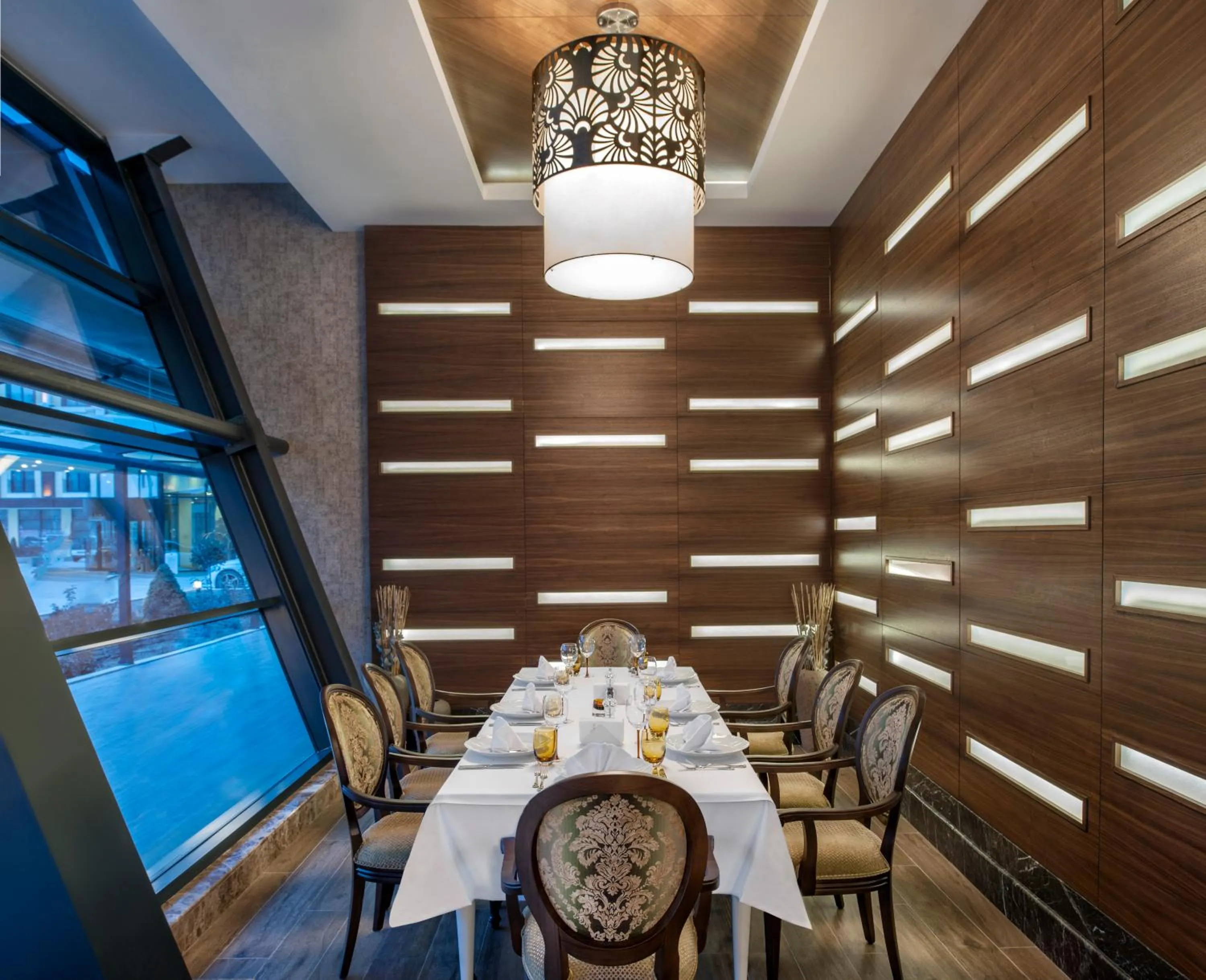 Restaurant/places to eat in Akrones Thermal SPA Convention Sport Hotel