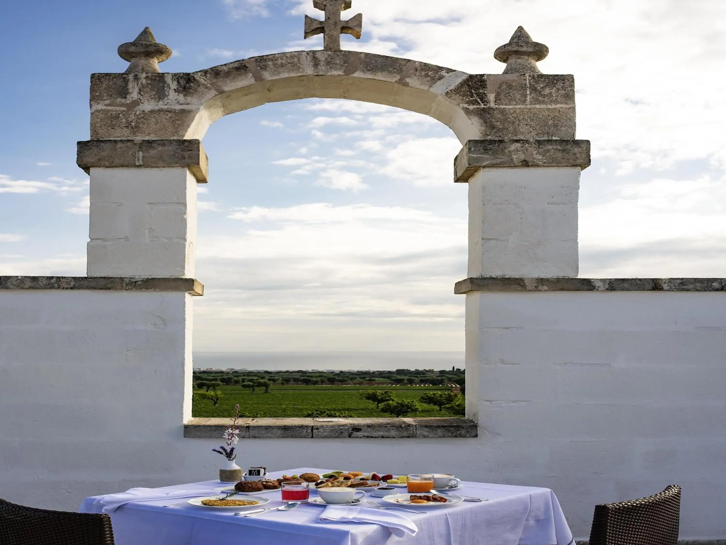 Restaurant/places to eat in Borgobianco Resort & Spa Polignano - MGallery Collection Restaurant/places to eat in Borgobianco Resort & Spa Polignano - MGallery Collection
