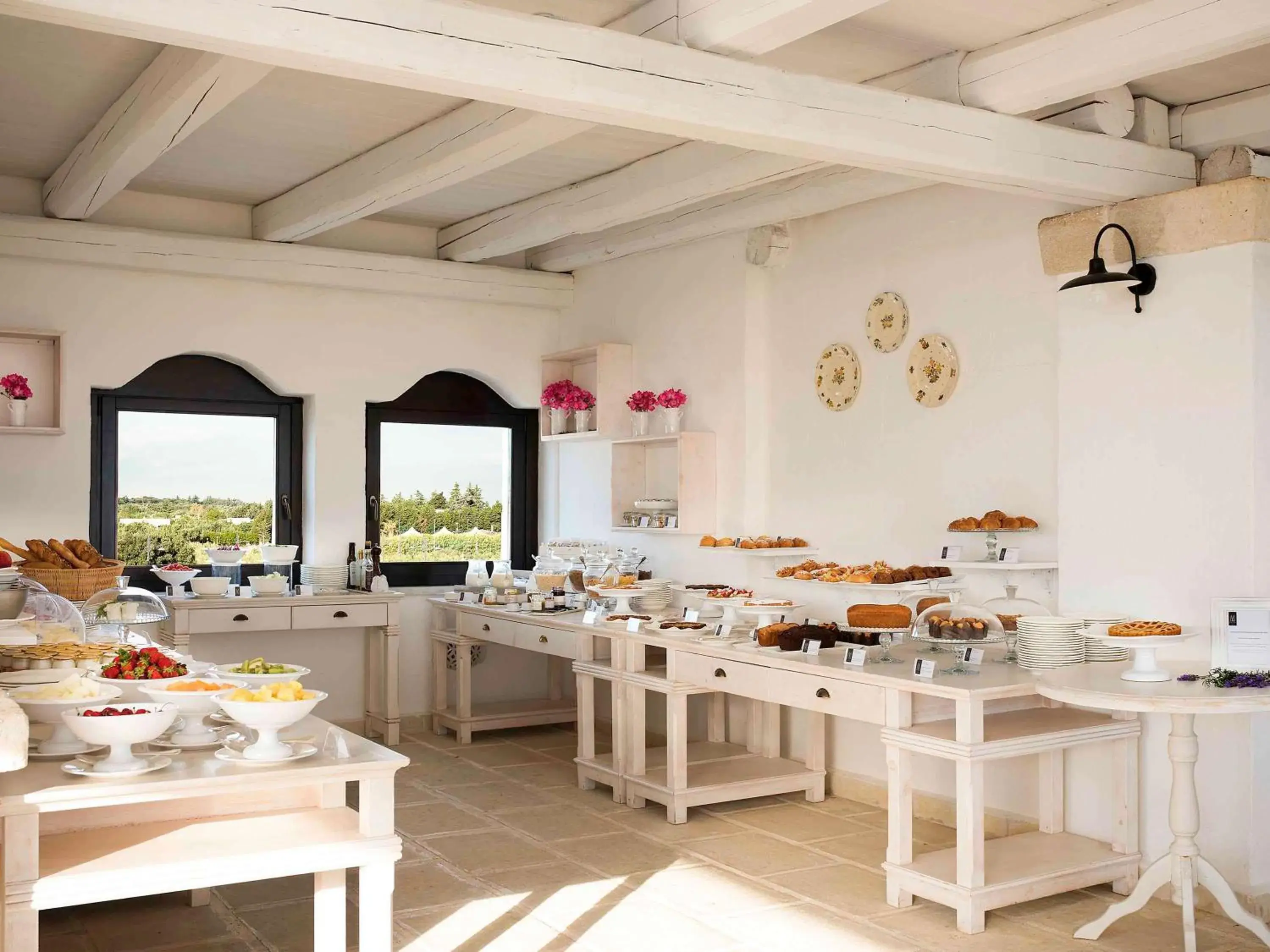 Restaurant/places to eat in Borgobianco Resort & Spa Polignano - MGallery Collection Restaurant/places to eat in Borgobianco Resort & Spa Polignano - MGallery Collection