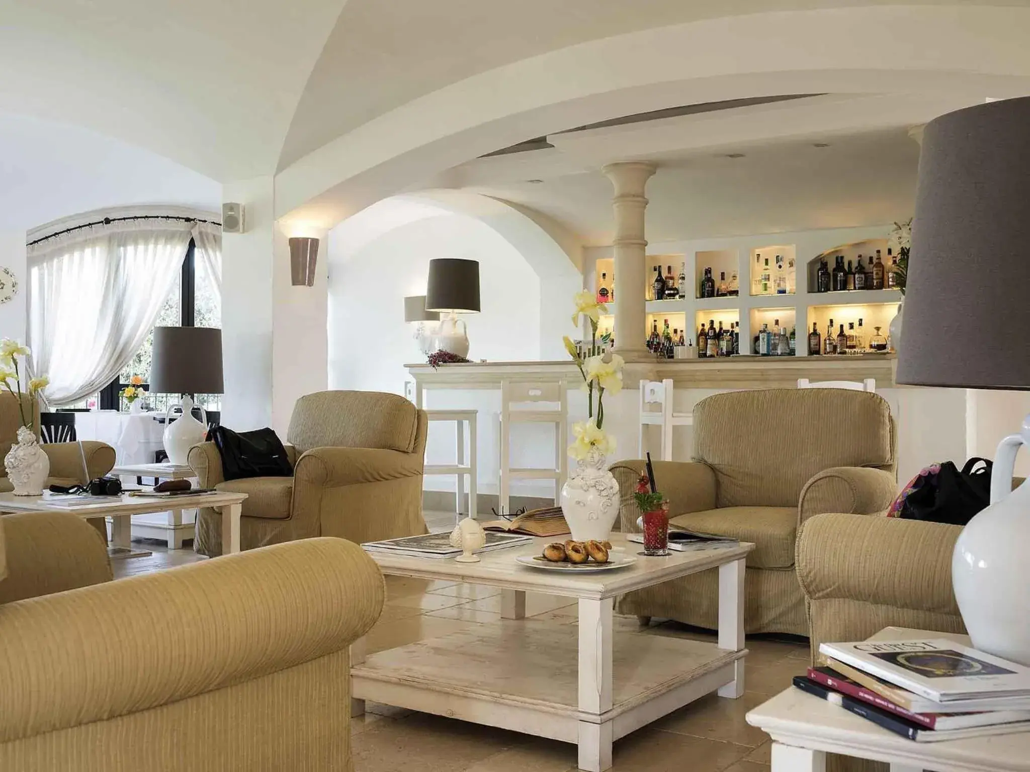 Lounge or bar in Borgobianco Resort & Spa Polignano - MGallery Collection Lounge or bar in Borgobianco Resort & Spa Polignano - MGallery Collection