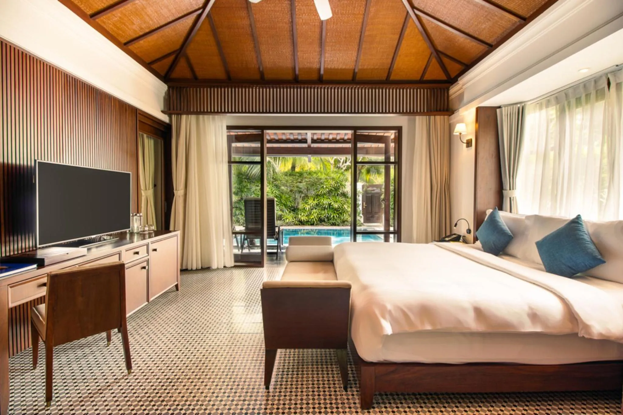 Bedroom, Bed in The Anam Cam Ranh