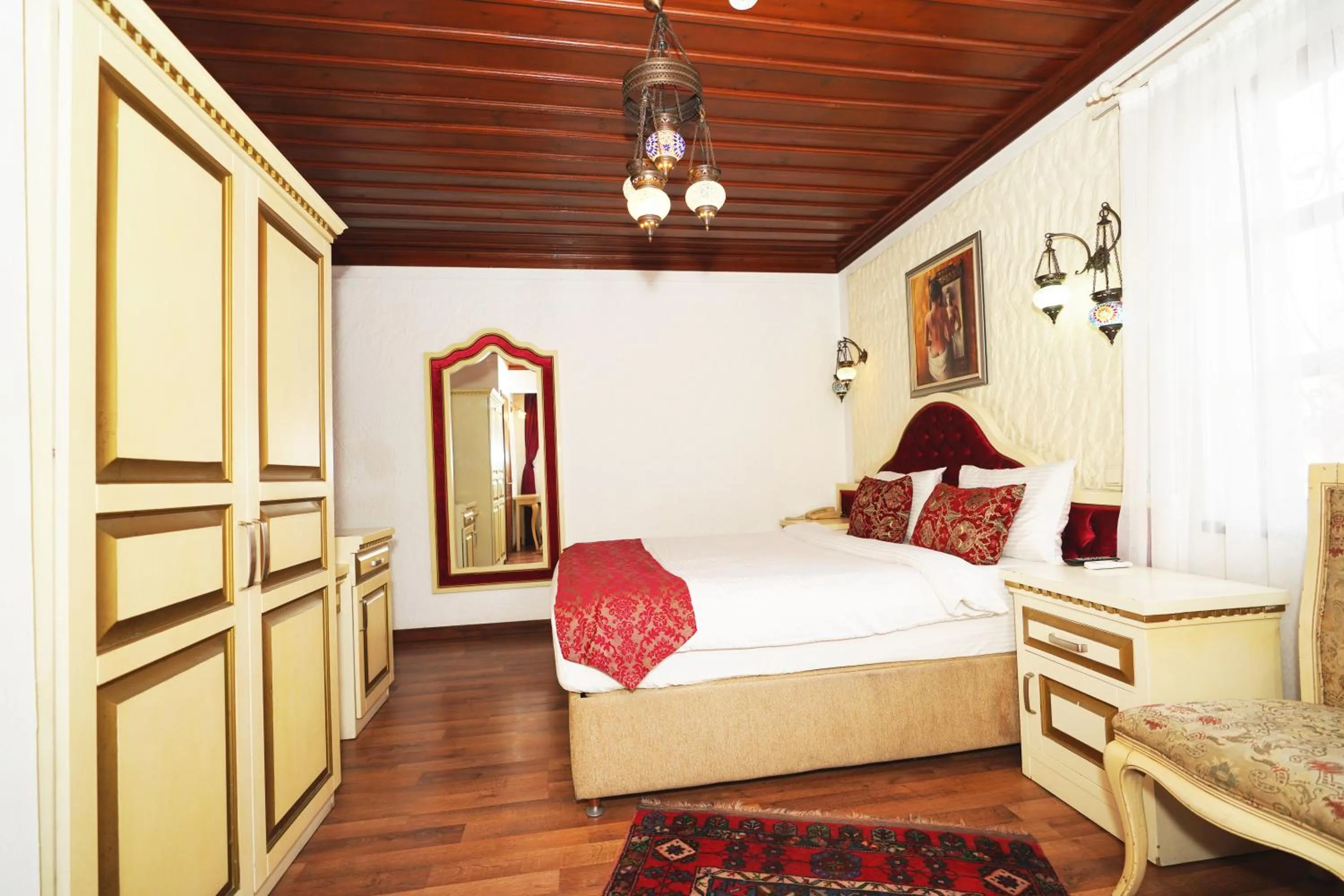 Photo of the whole room in Cicerone Lodge Hotel