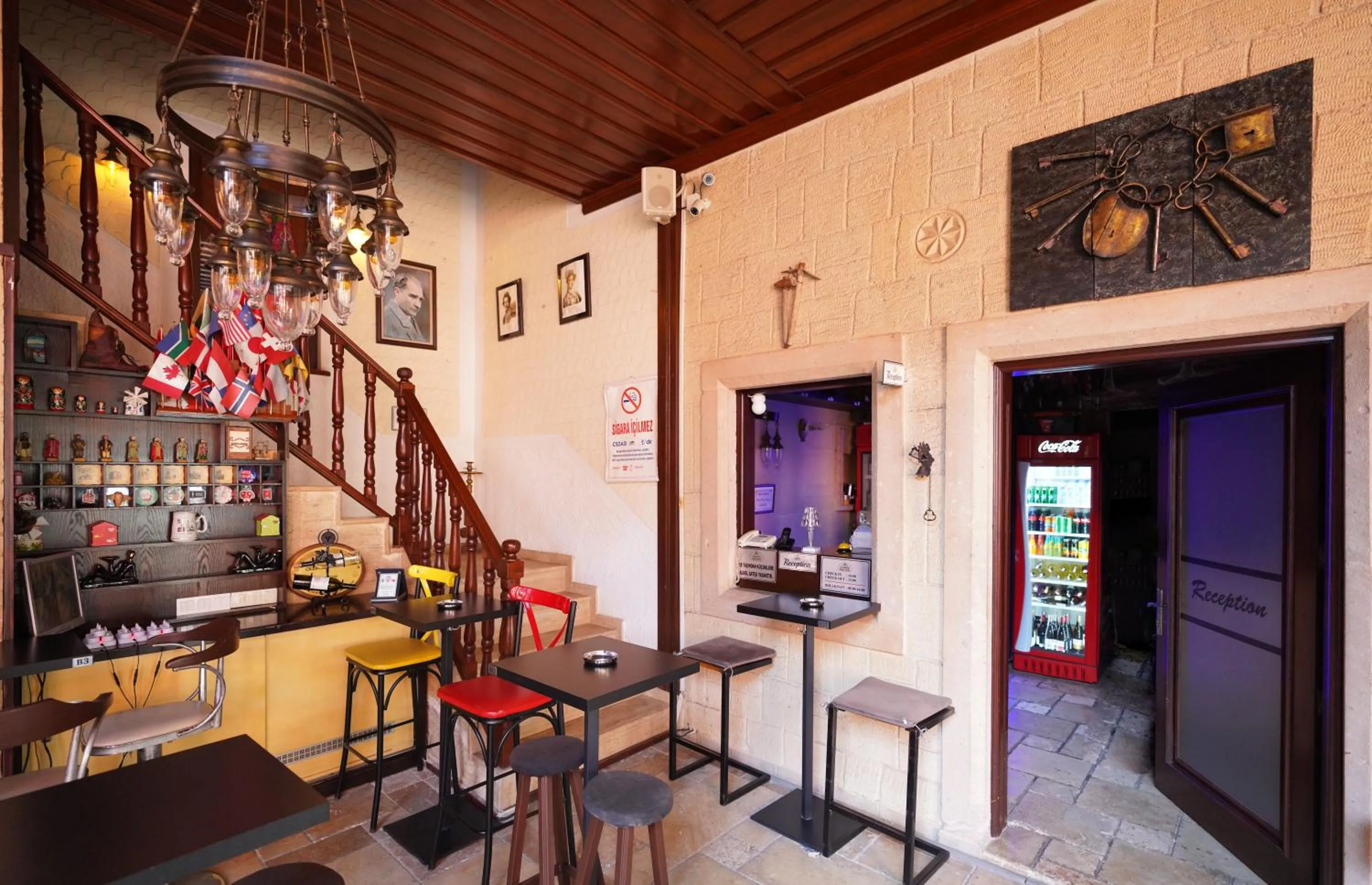 Lobby or reception in Cicerone Lodge Hotel