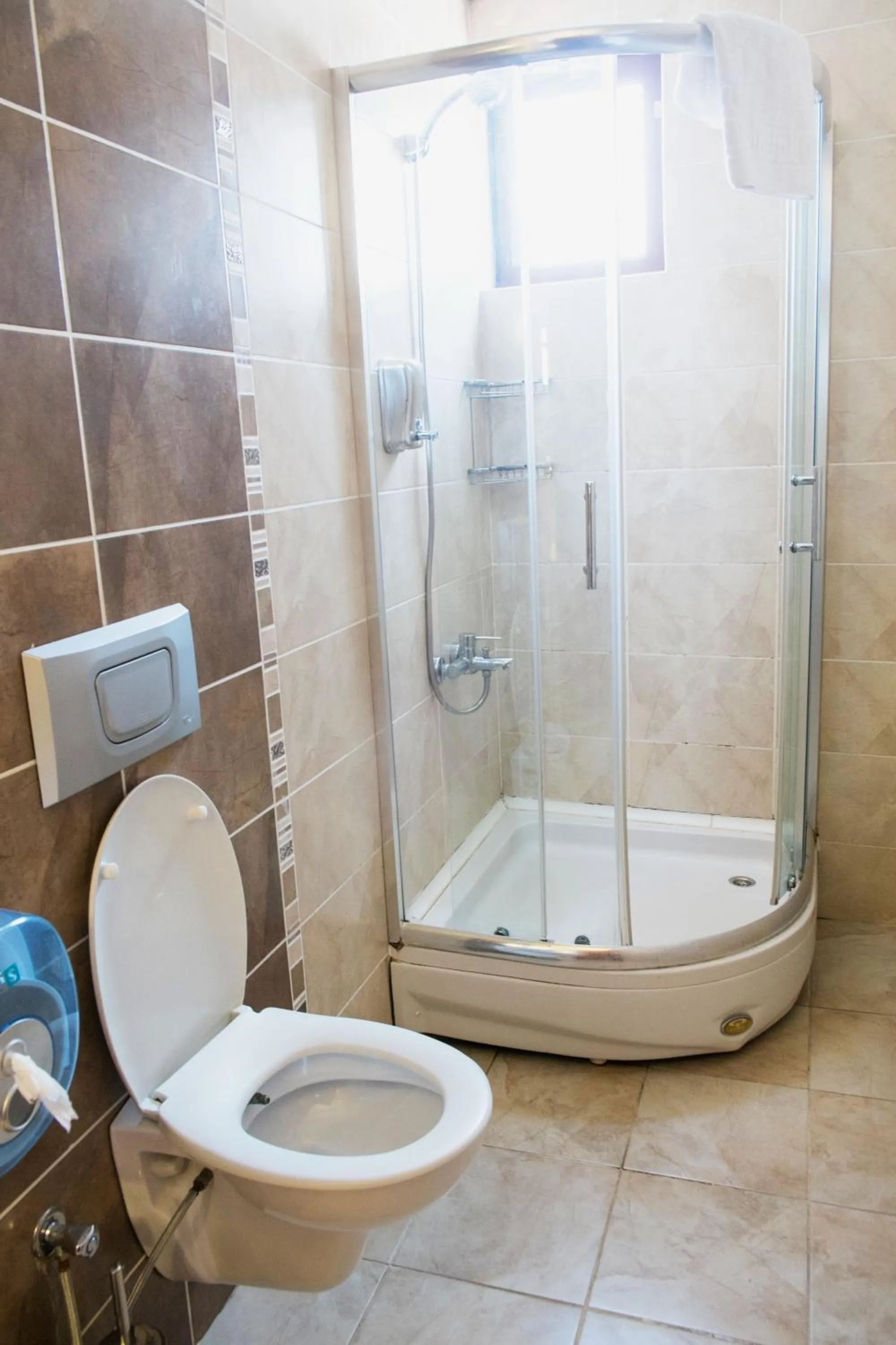 Cicerone Lodge Hotel