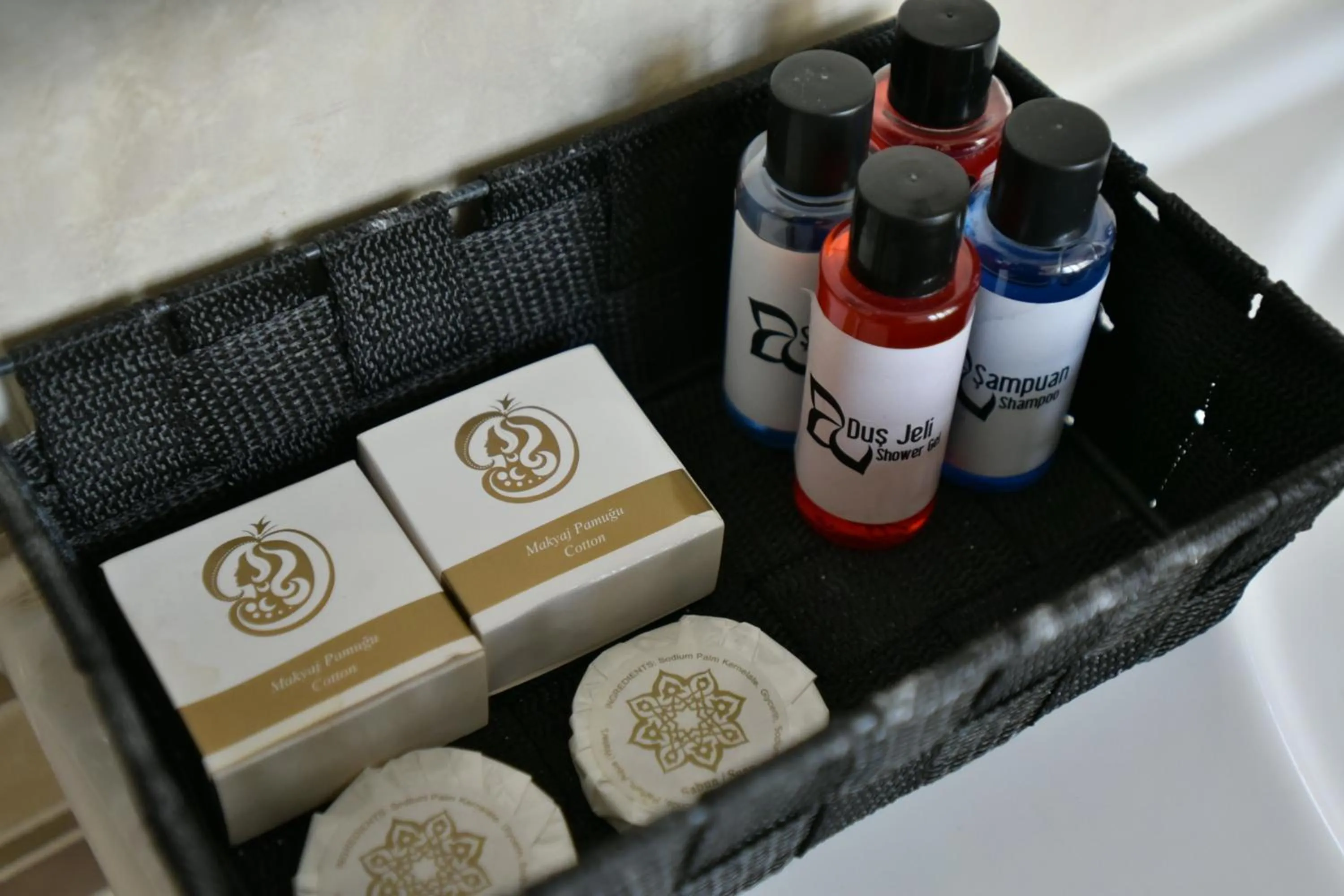 Decorative detail in Cicerone Lodge Hotel