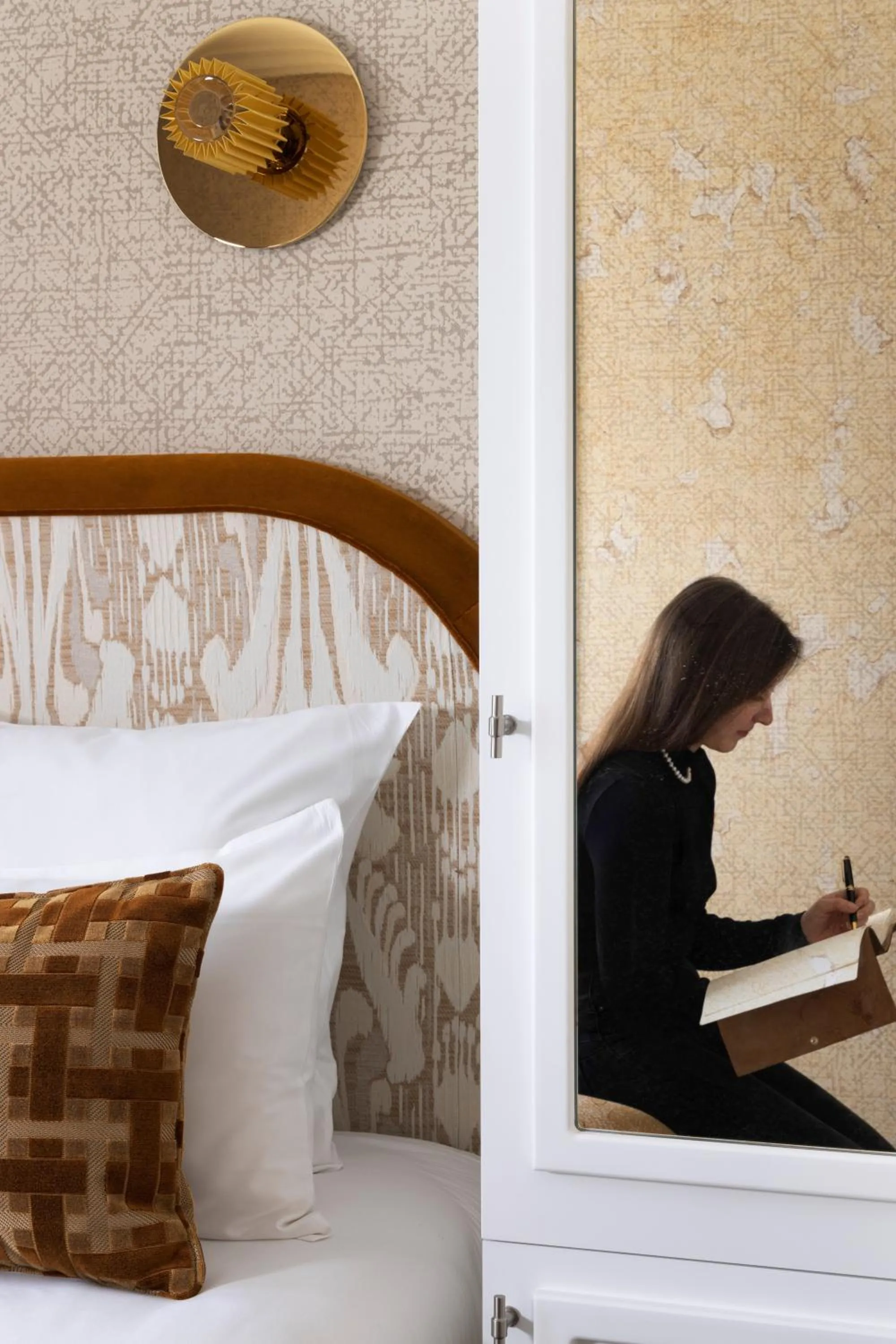 Bedroom, Bed in Hotel des Carmes by Malone