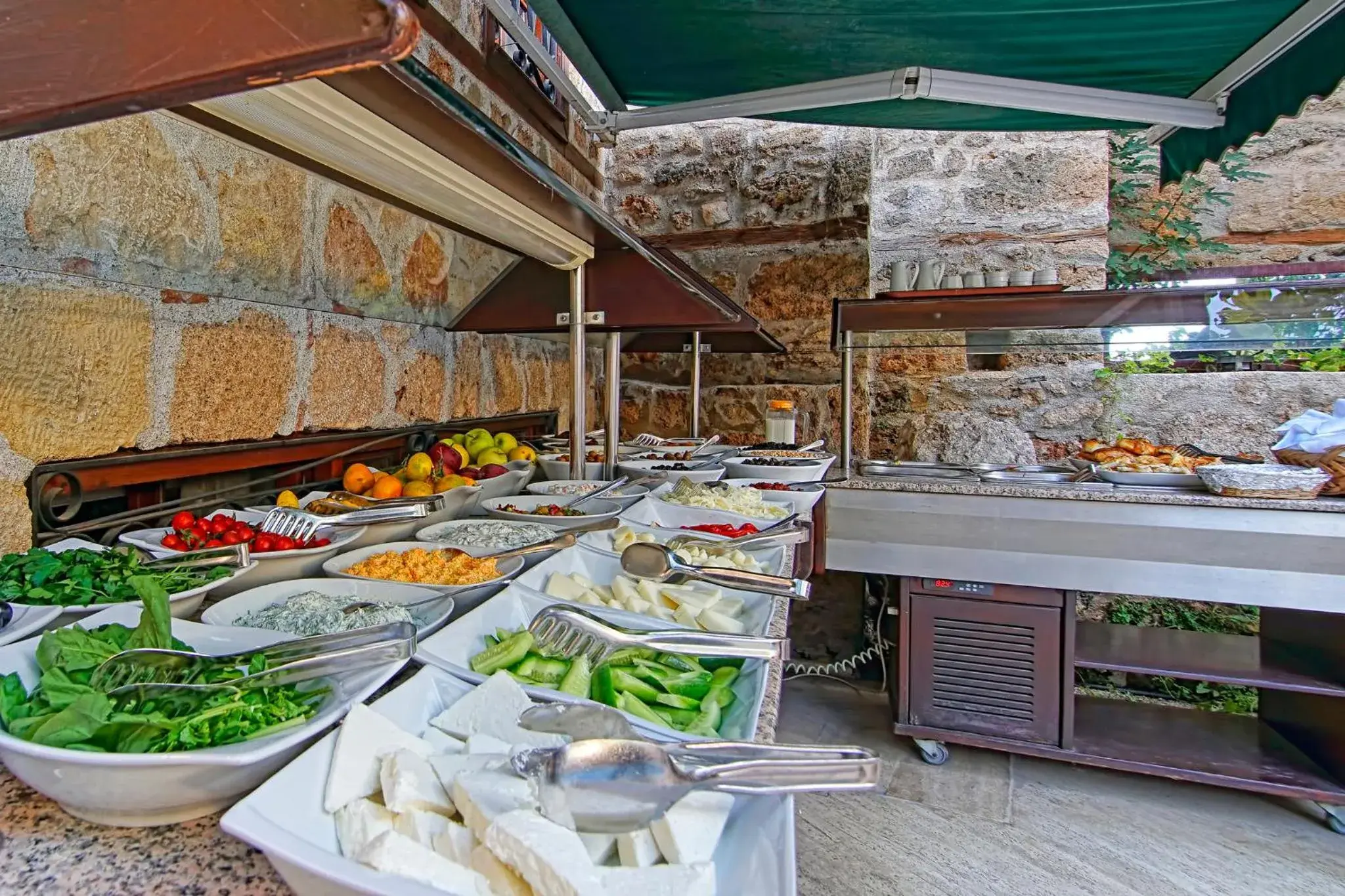 Food and drinks in La Paloma Hotel Food and drinks in La Paloma Hotel