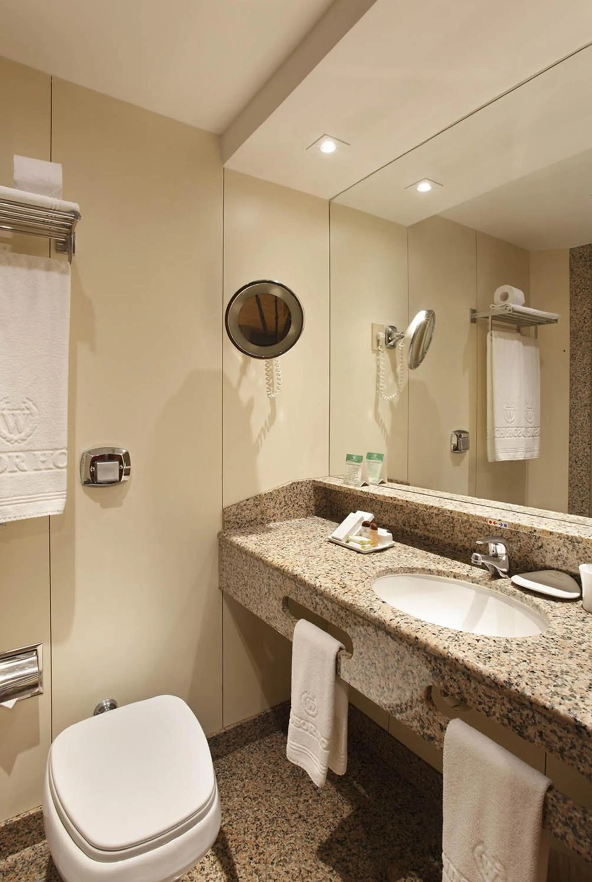 Bathroom in Windsor Excelsior Copacabana