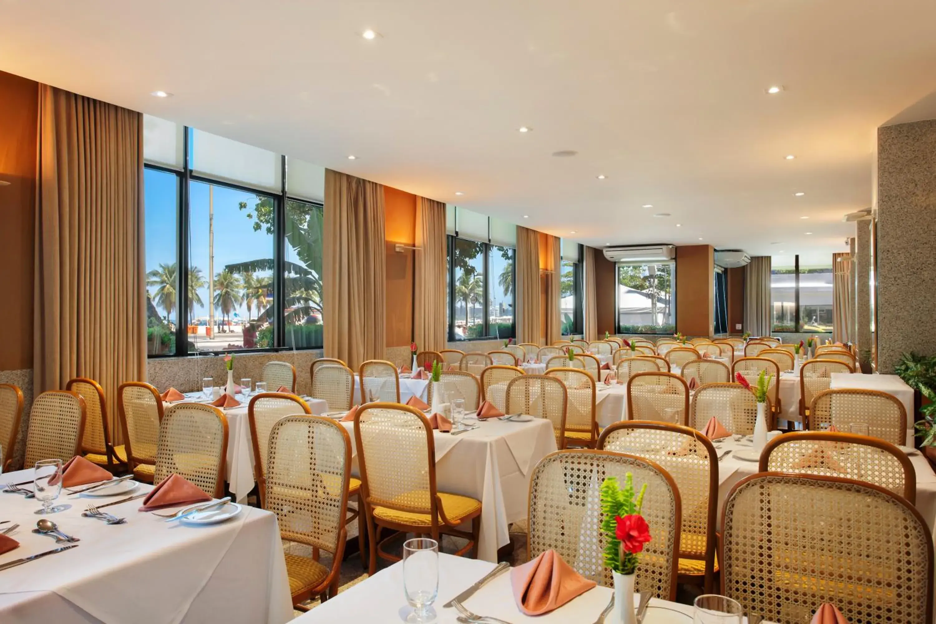 Restaurant/places to eat in Windsor Excelsior Copacabana Restaurant/places to eat in Windsor Excelsior Copacabana