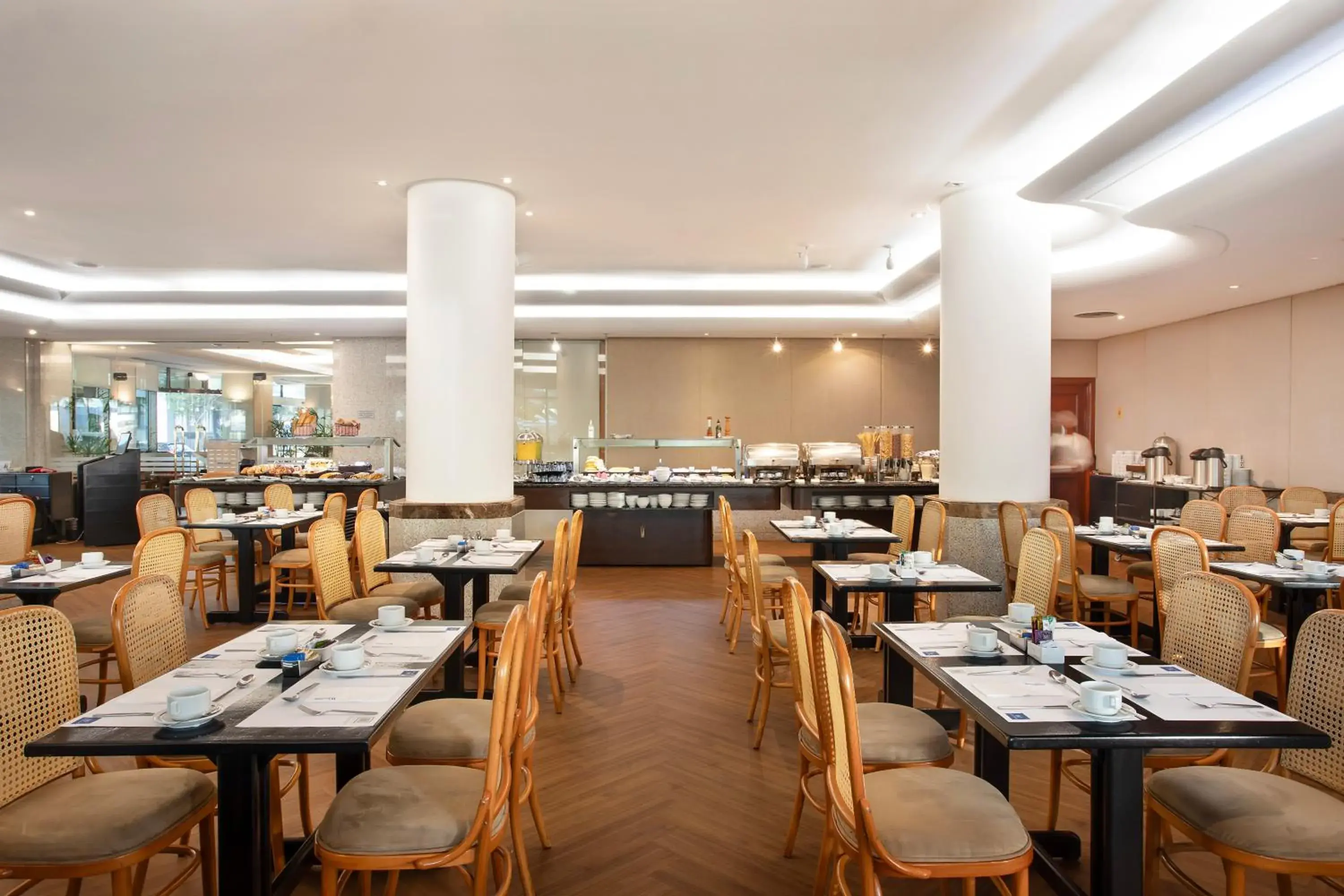 Restaurant/places to eat in Windsor Excelsior Copacabana Restaurant/places to eat in Windsor Excelsior Copacabana