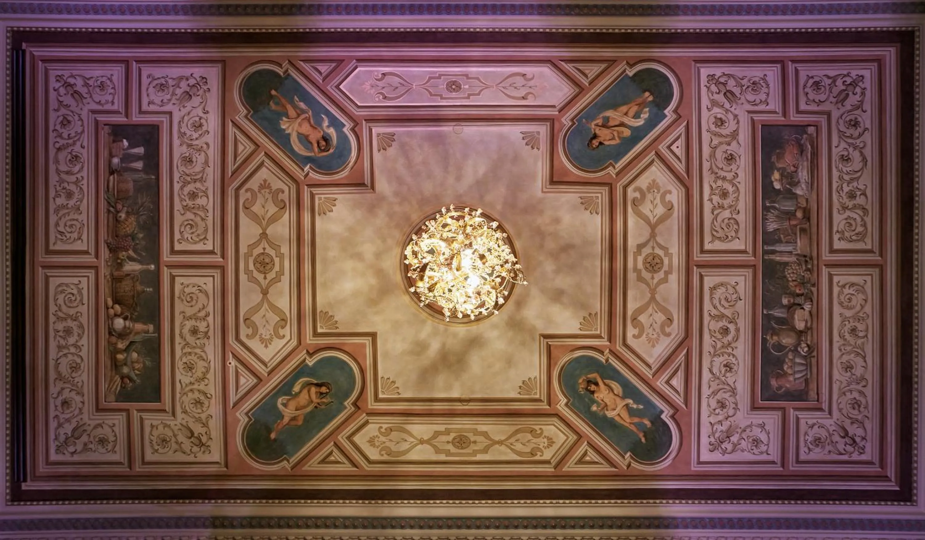 Restaurant/places to eat in COSMOPOLITAN Hotel Prague