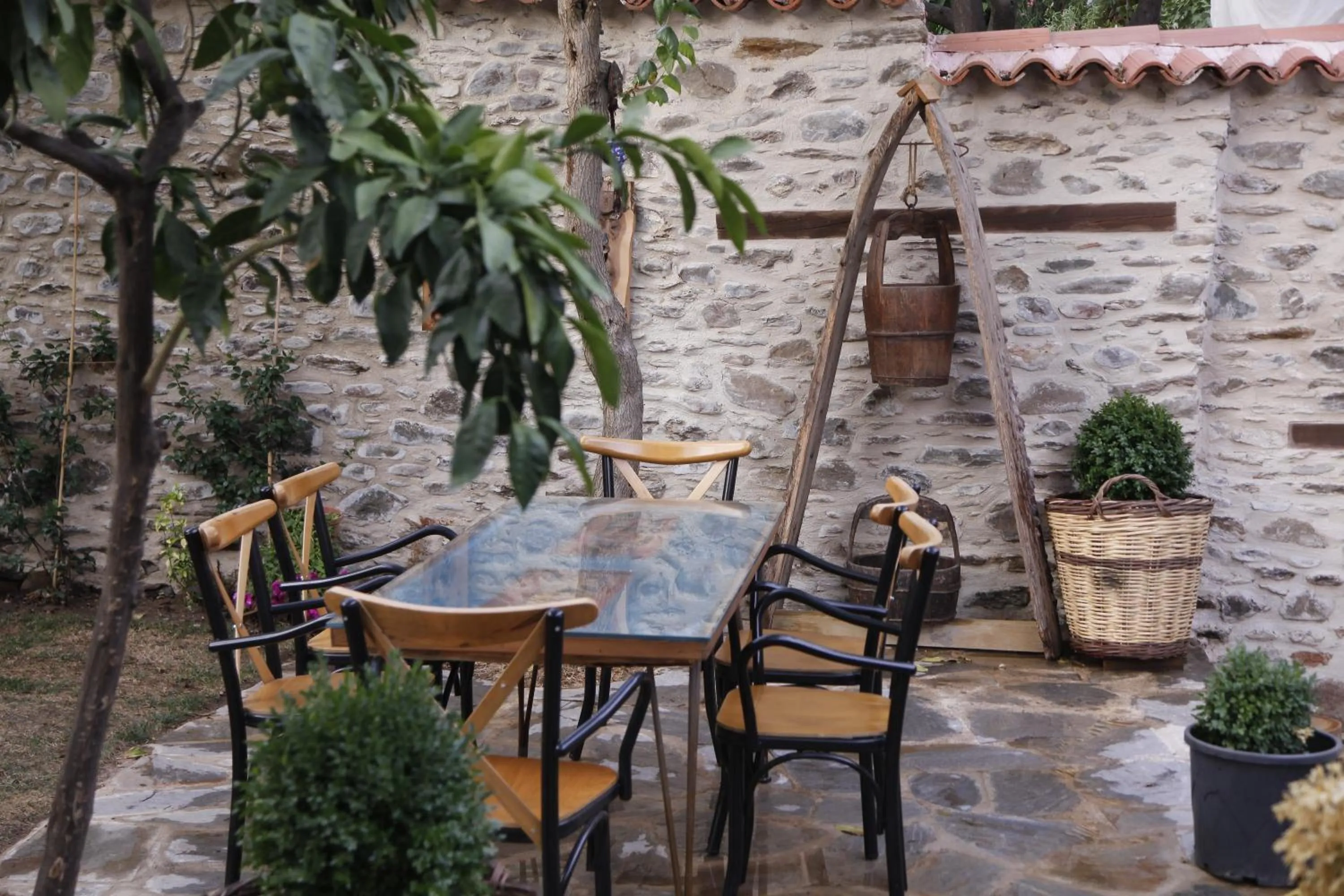 Property building in Yeni Gelin Evi