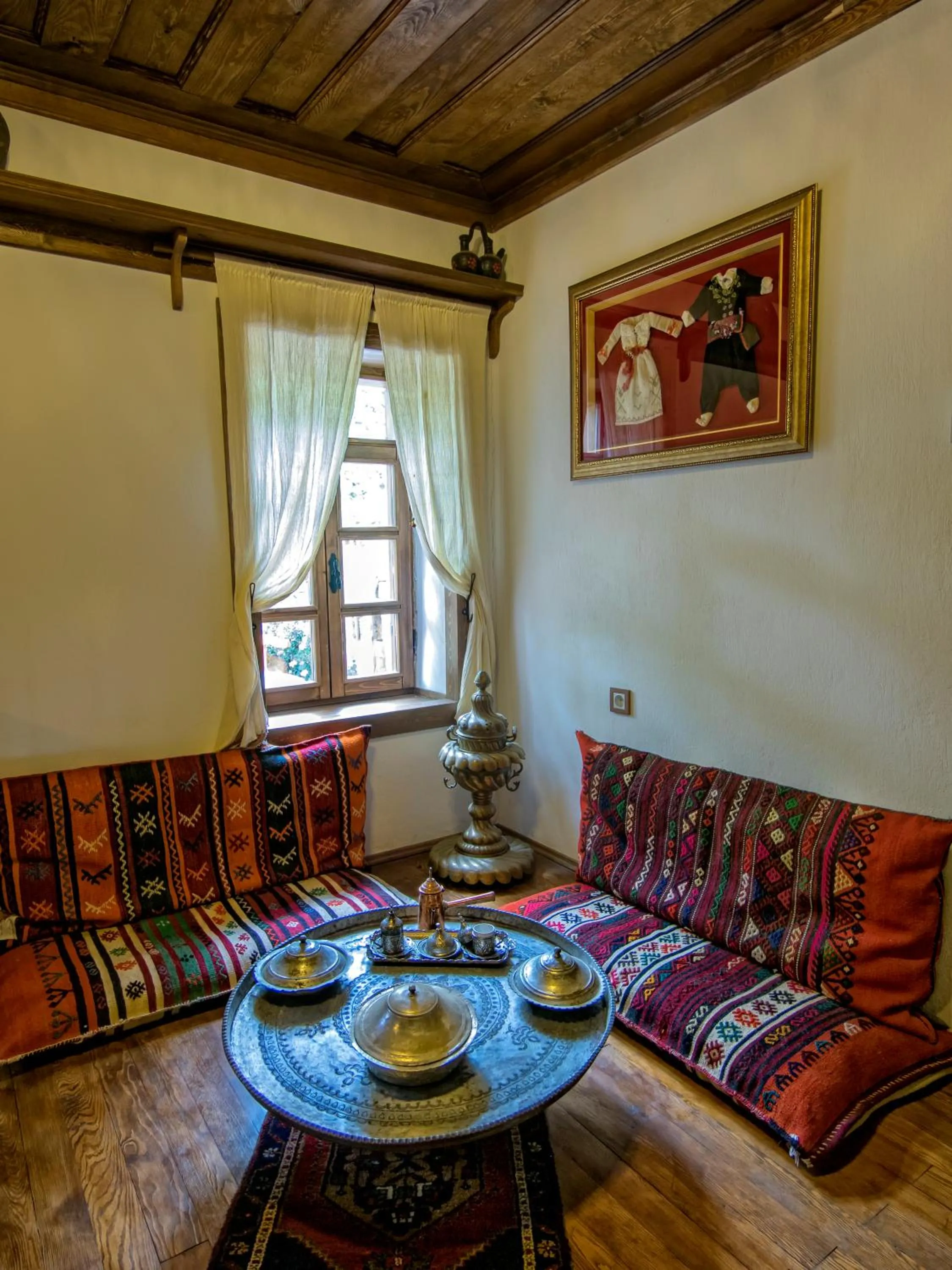 Communal lounge/ TV room in Yeni Gelin Evi