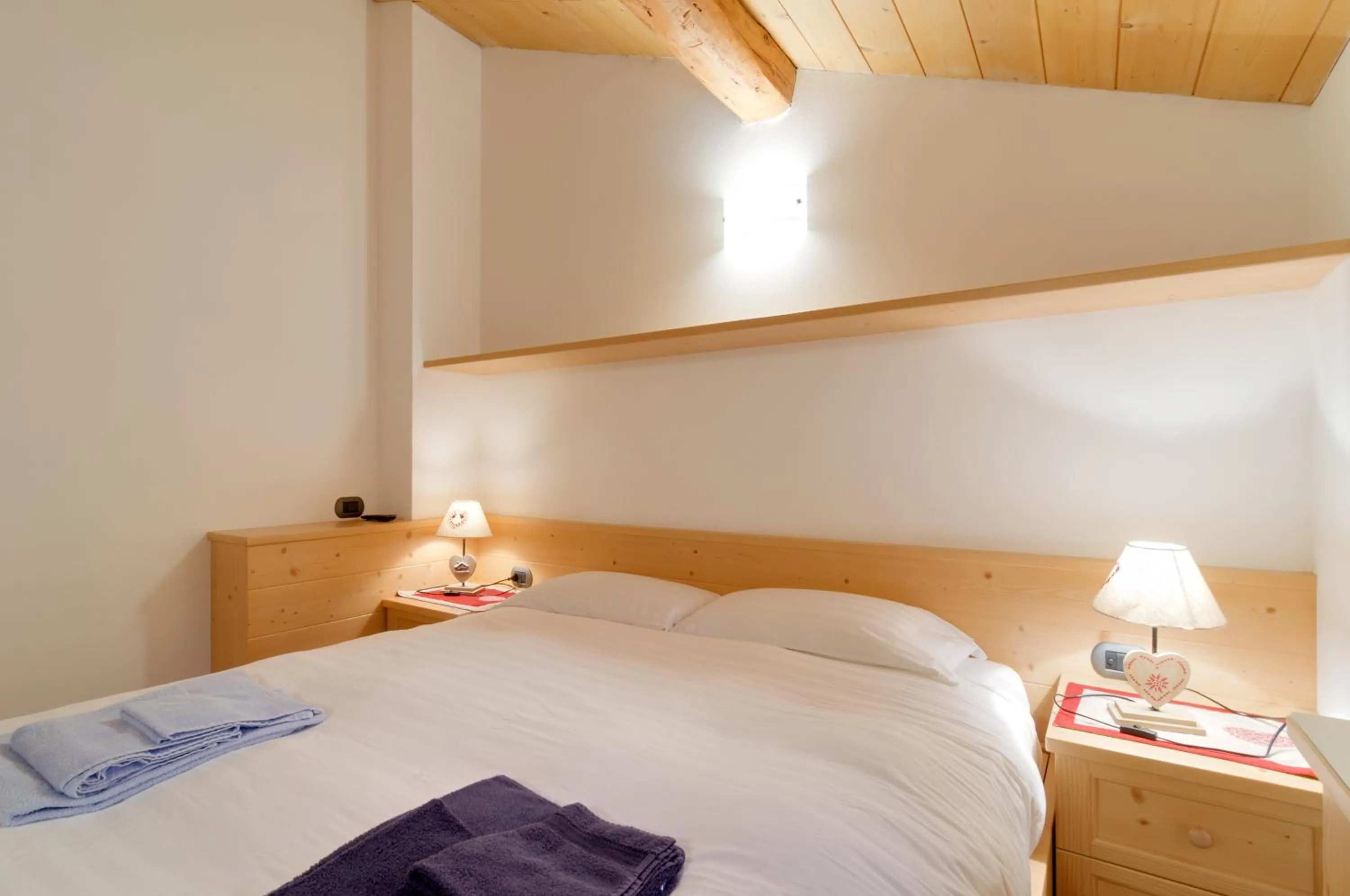 Bedroom, Bed in Apartments Trettel