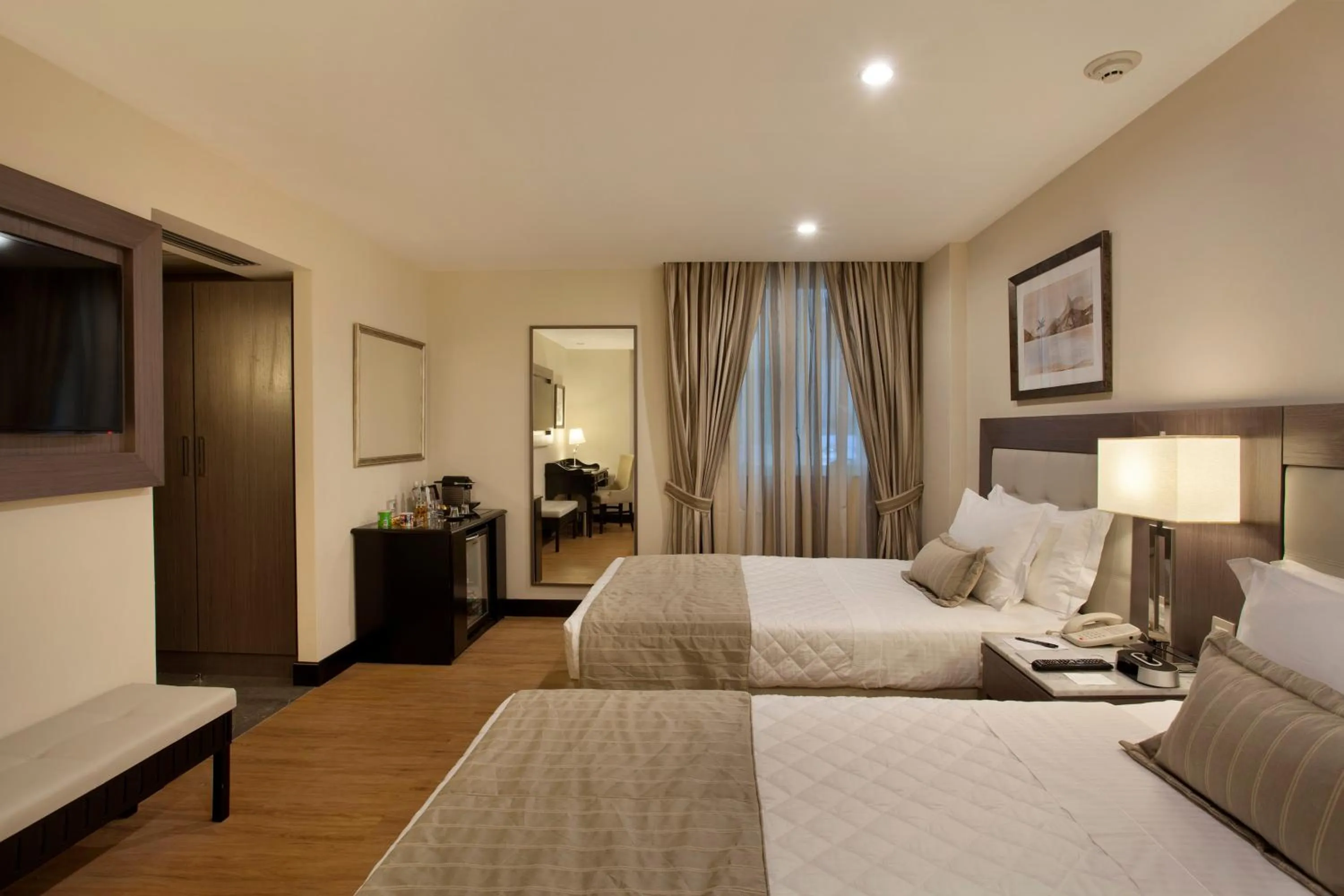 Photo of the whole room, Bed in Miramar By Windsor Copacabana