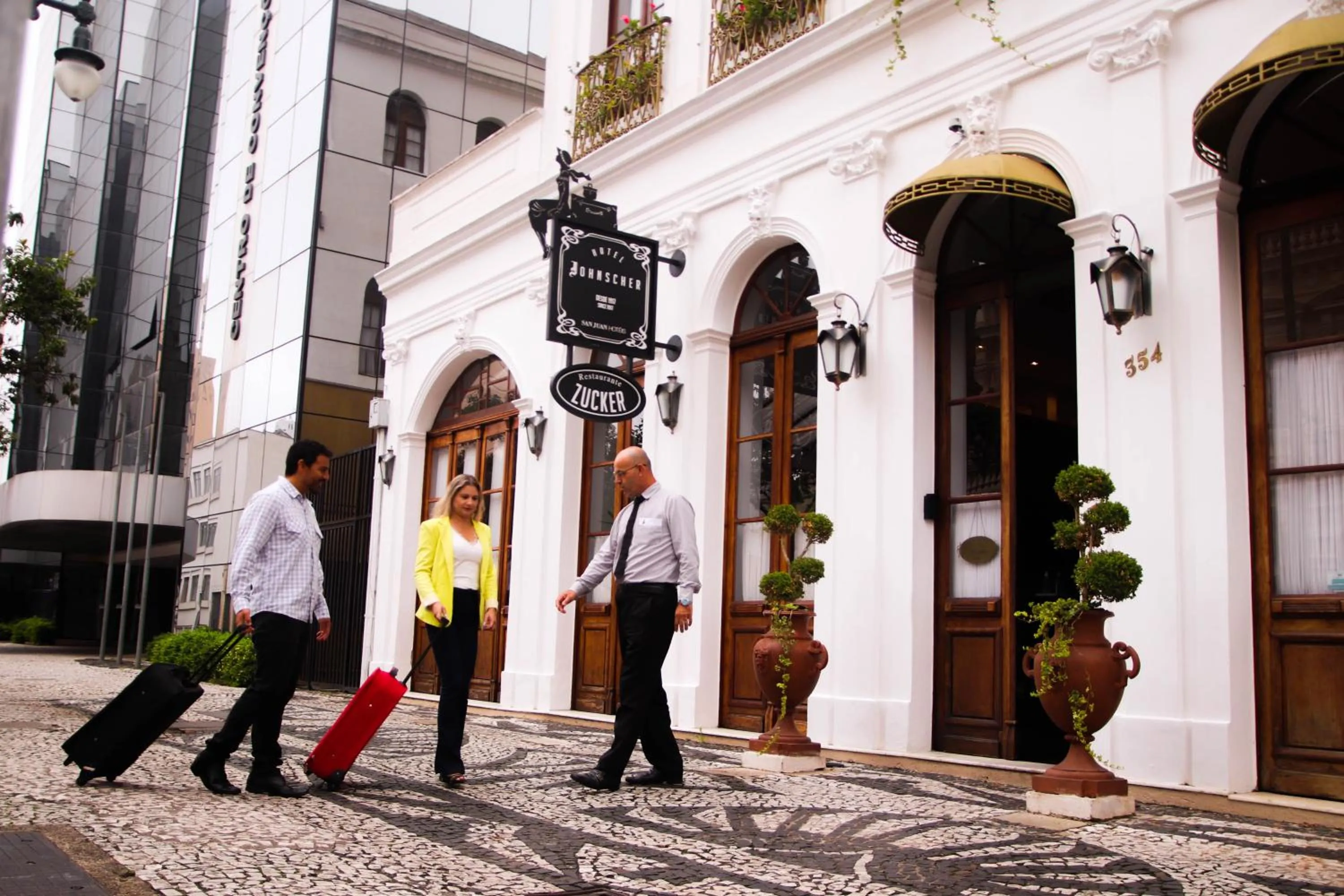 Day in Johnscher by SJ - San Juan Curitiba