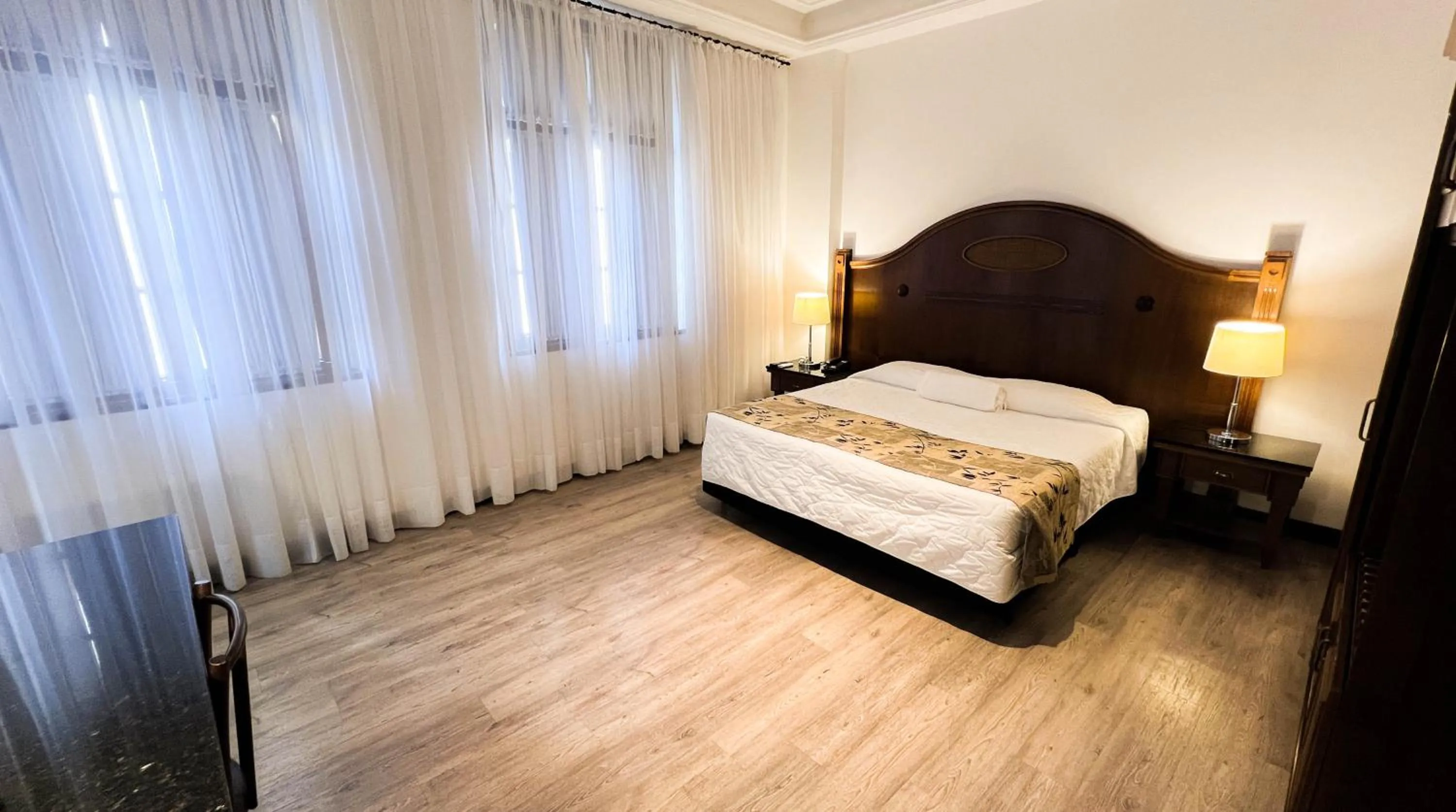 Bed in Johnscher by SJ - San Juan Curitiba