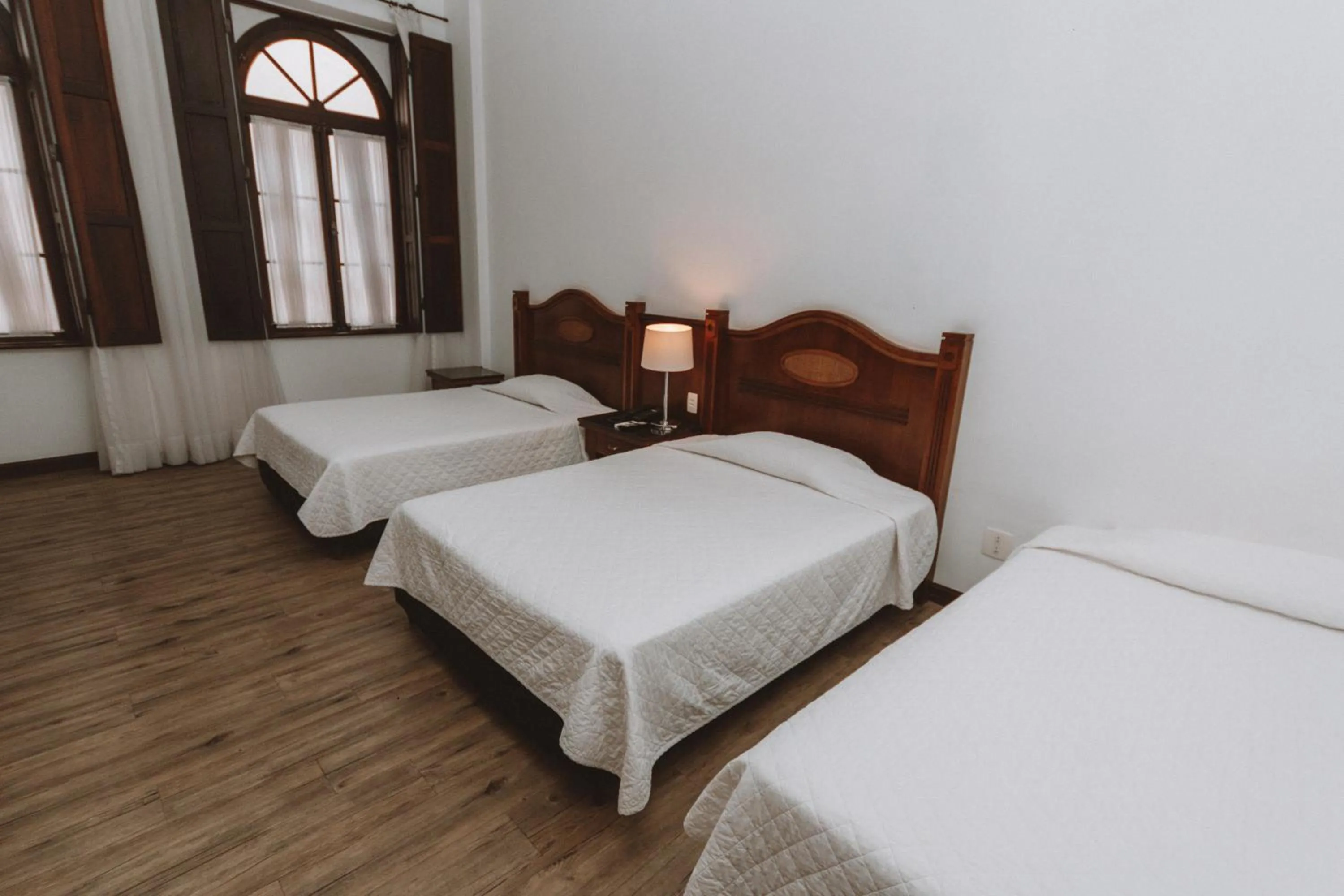 Bedroom, Bed in Johnscher by SJ - San Juan Curitiba