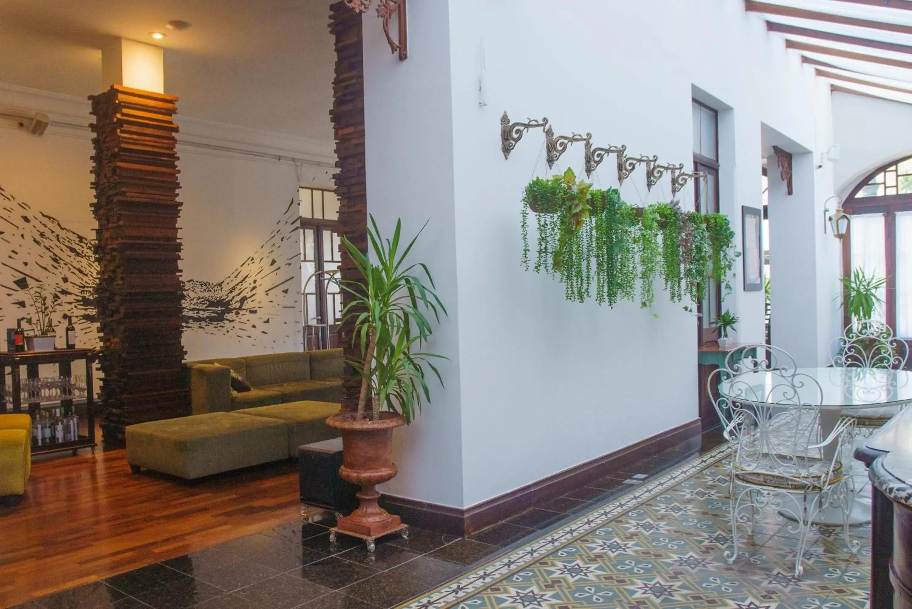 Lounge or bar in Johnscher by SJ - San Juan Curitiba Lounge or bar in Johnscher by SJ - San Juan Curitiba