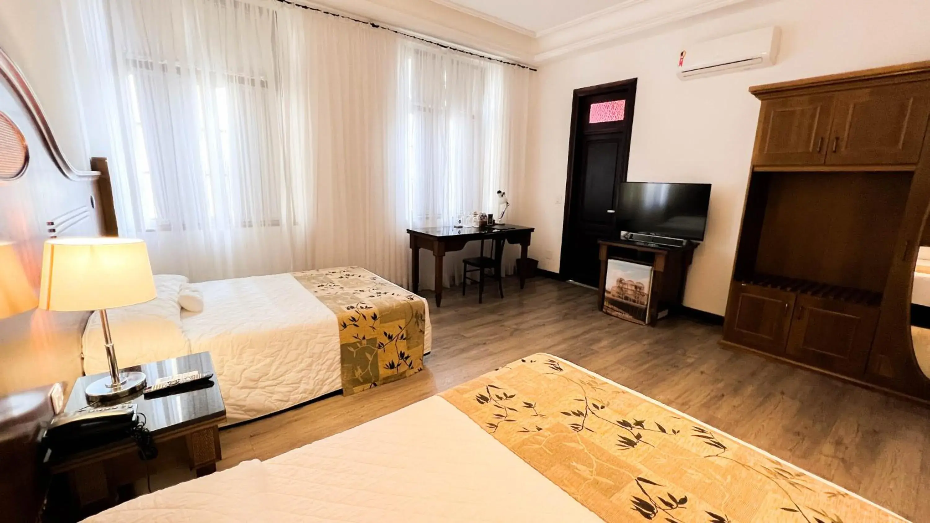 View (from property/room), Bed in Johnscher by SJ - San Juan Curitiba View (from property/room), Bed in Johnscher by SJ - San Juan Curitiba