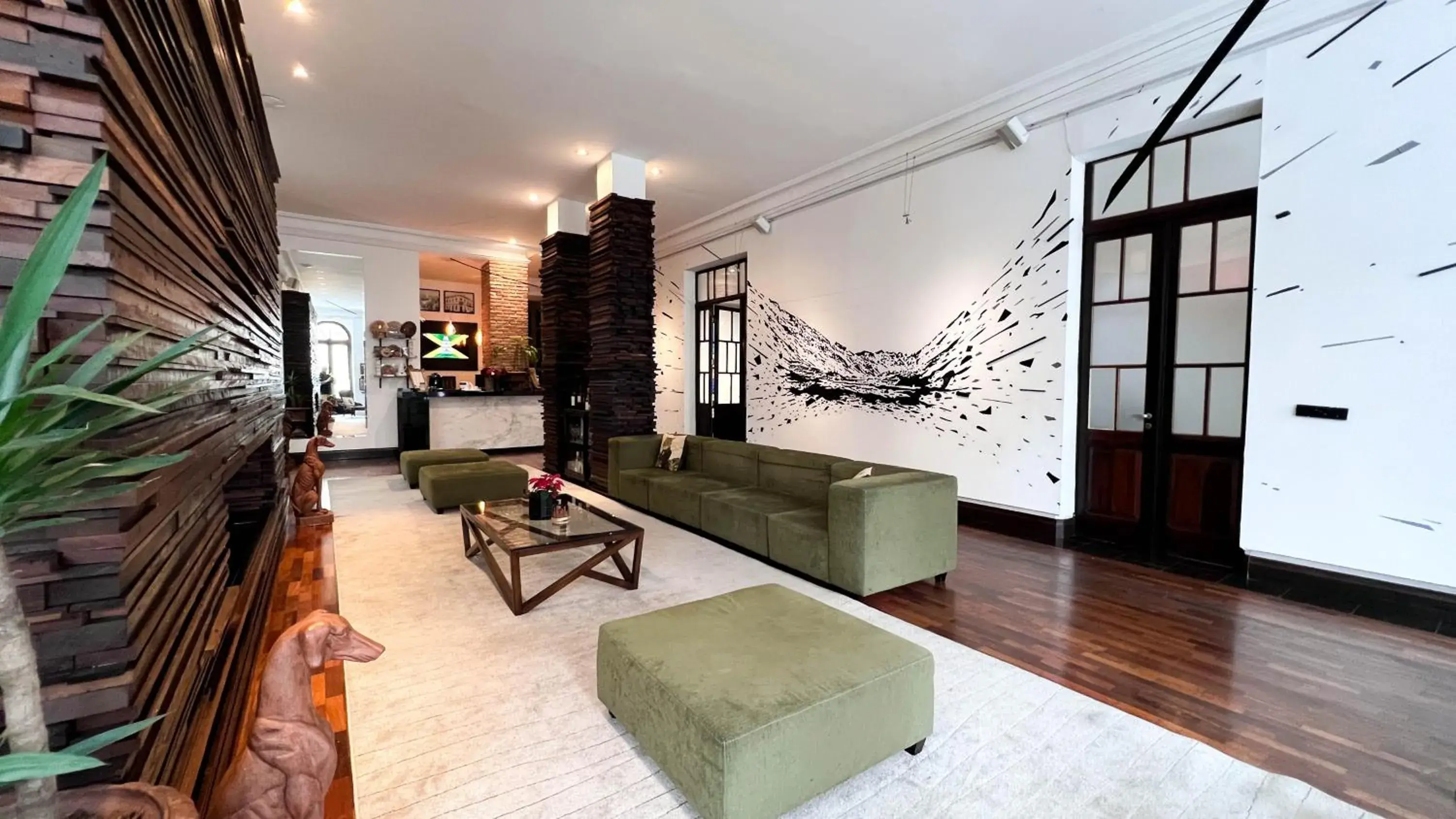 Lobby or reception in Johnscher by SJ - San Juan Curitiba Lobby or reception in Johnscher by SJ - San Juan Curitiba