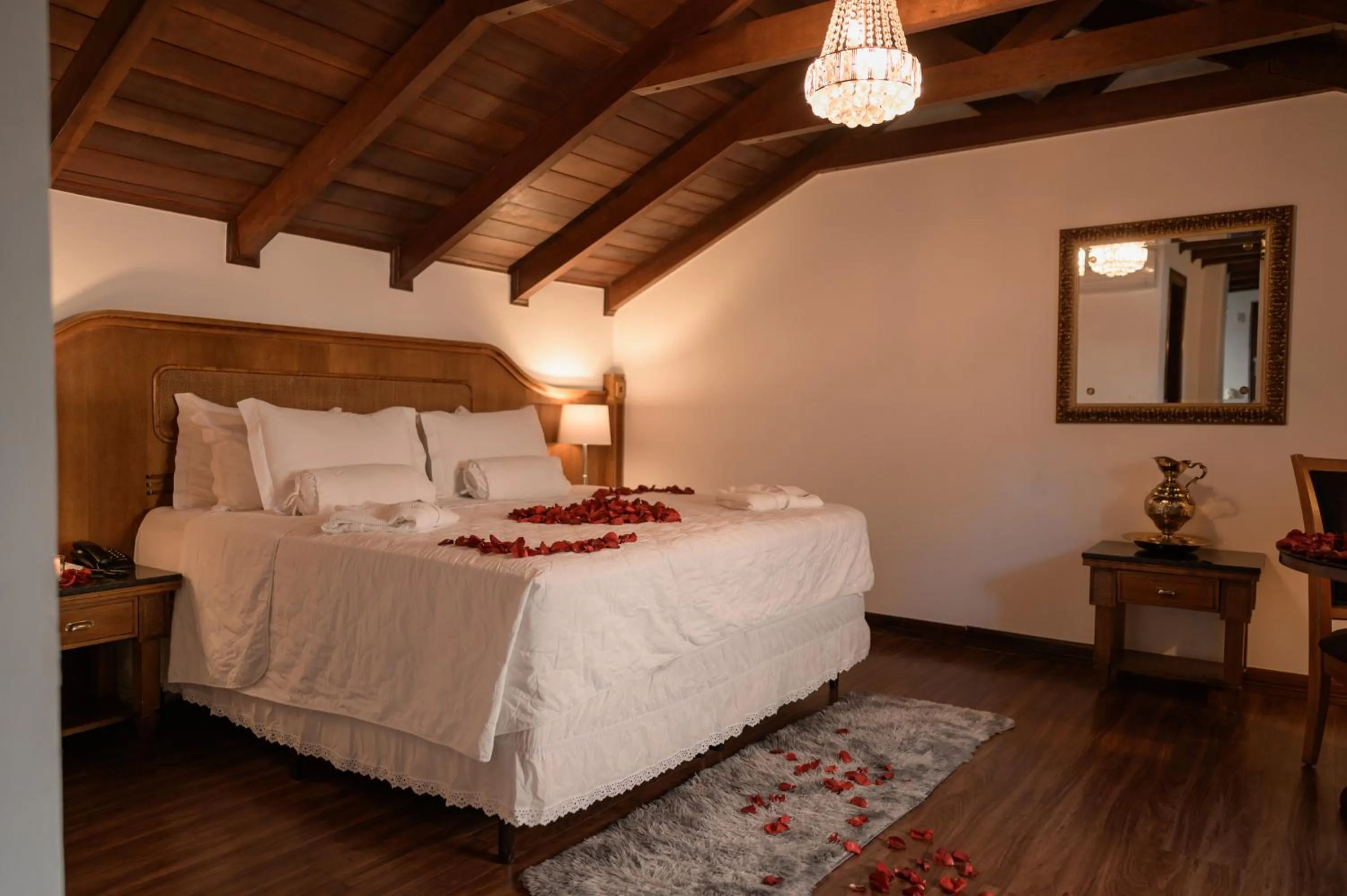 Bed in Johnscher by SJ - San Juan Curitiba