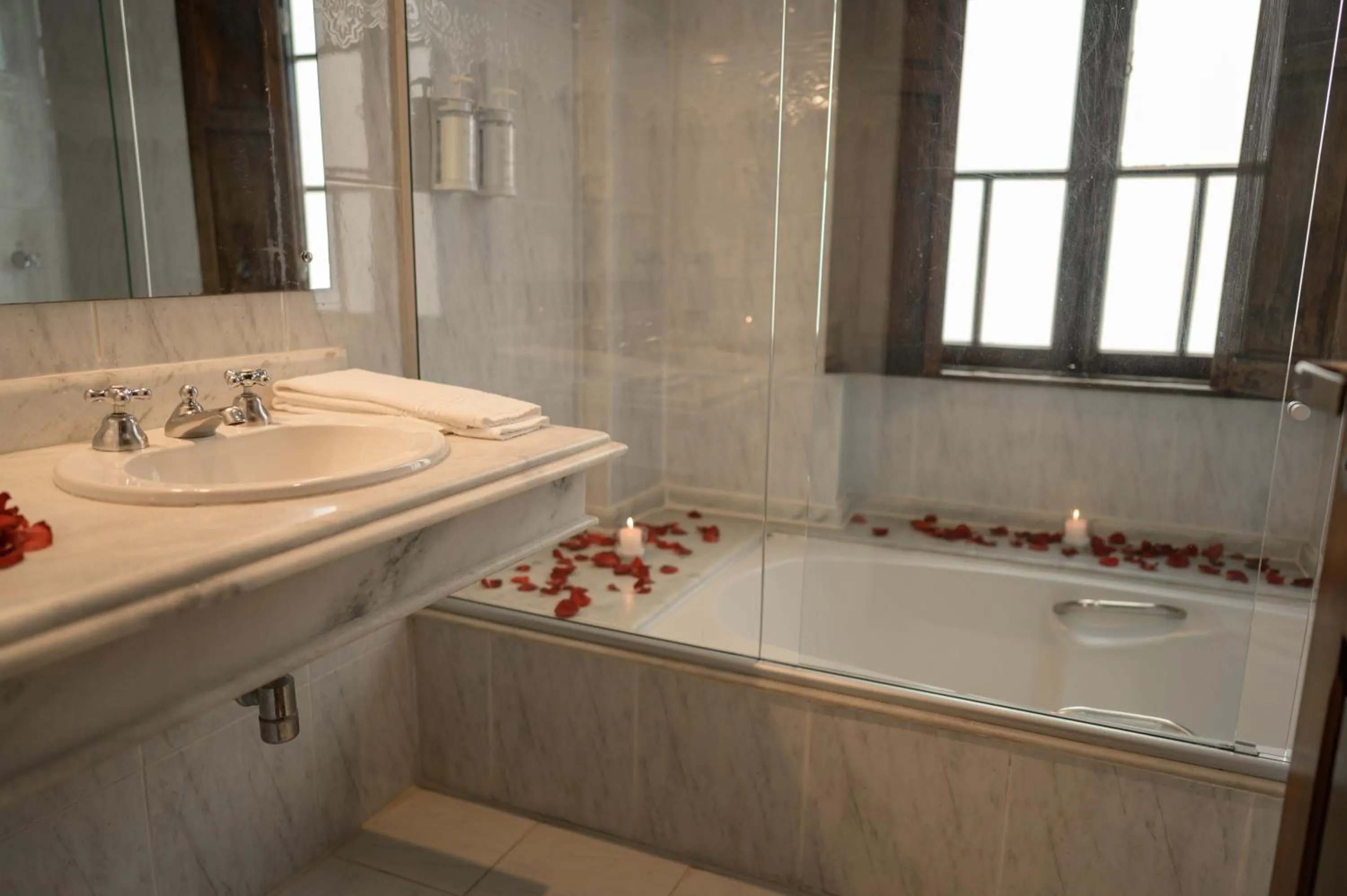 Hot Tub in Johnscher by SJ - San Juan Curitiba