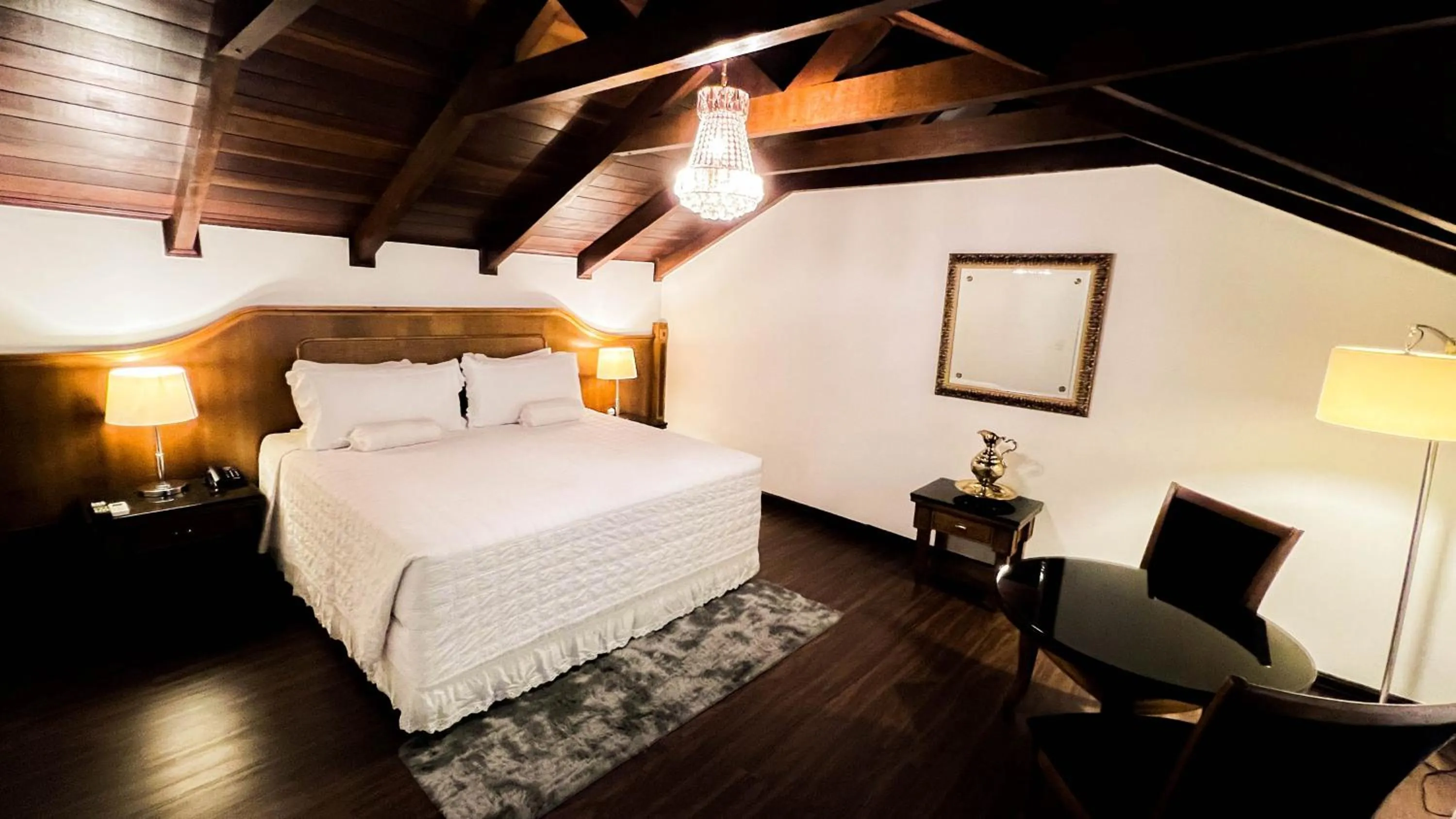 Bedroom, Bed in Johnscher by SJ - San Juan Curitiba