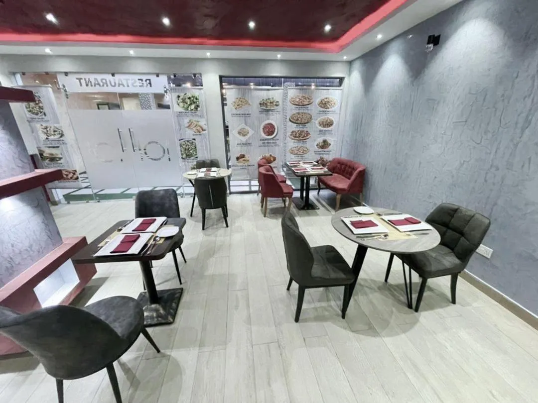 Restaurant/places to eat in Cocktail and Dreams Hotel