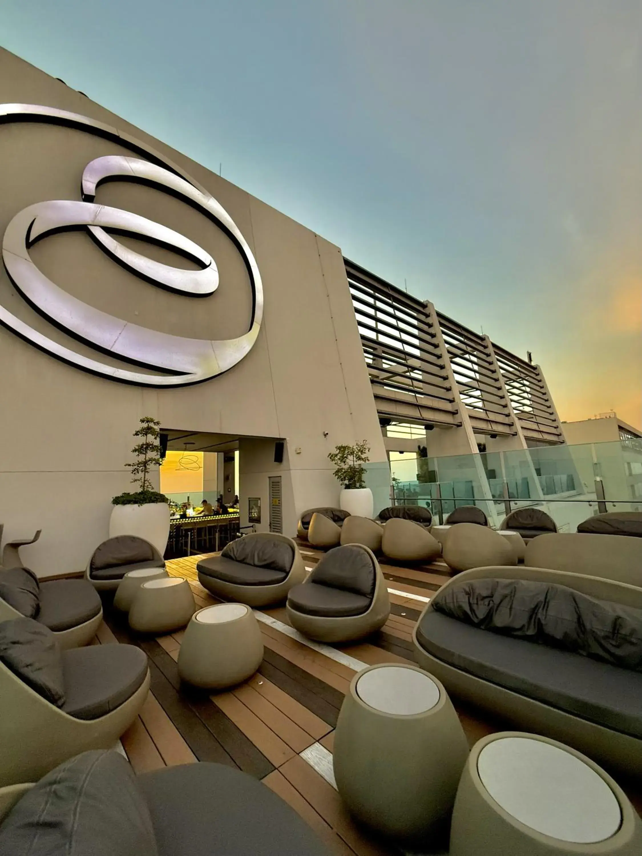 Lounge or bar in Estelar Cartagena de Indias Hotel y Centro de Convenciones Lounge or bar in Estelar Cartagena de Indias Hotel y Centro de Convenciones