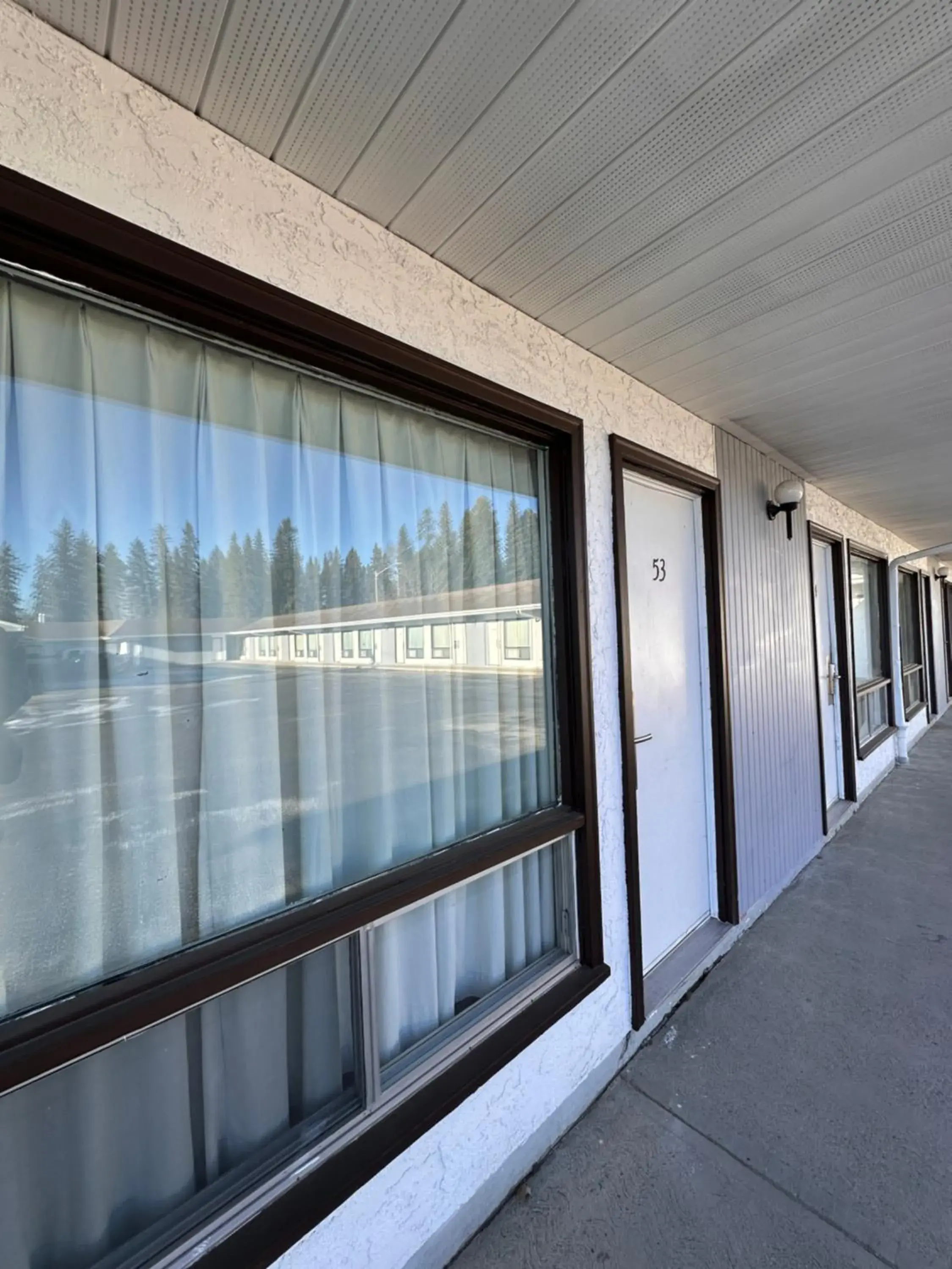 Property building in Howard Johnson by Wyndham Edson Property building in Howard Johnson by Wyndham Edson