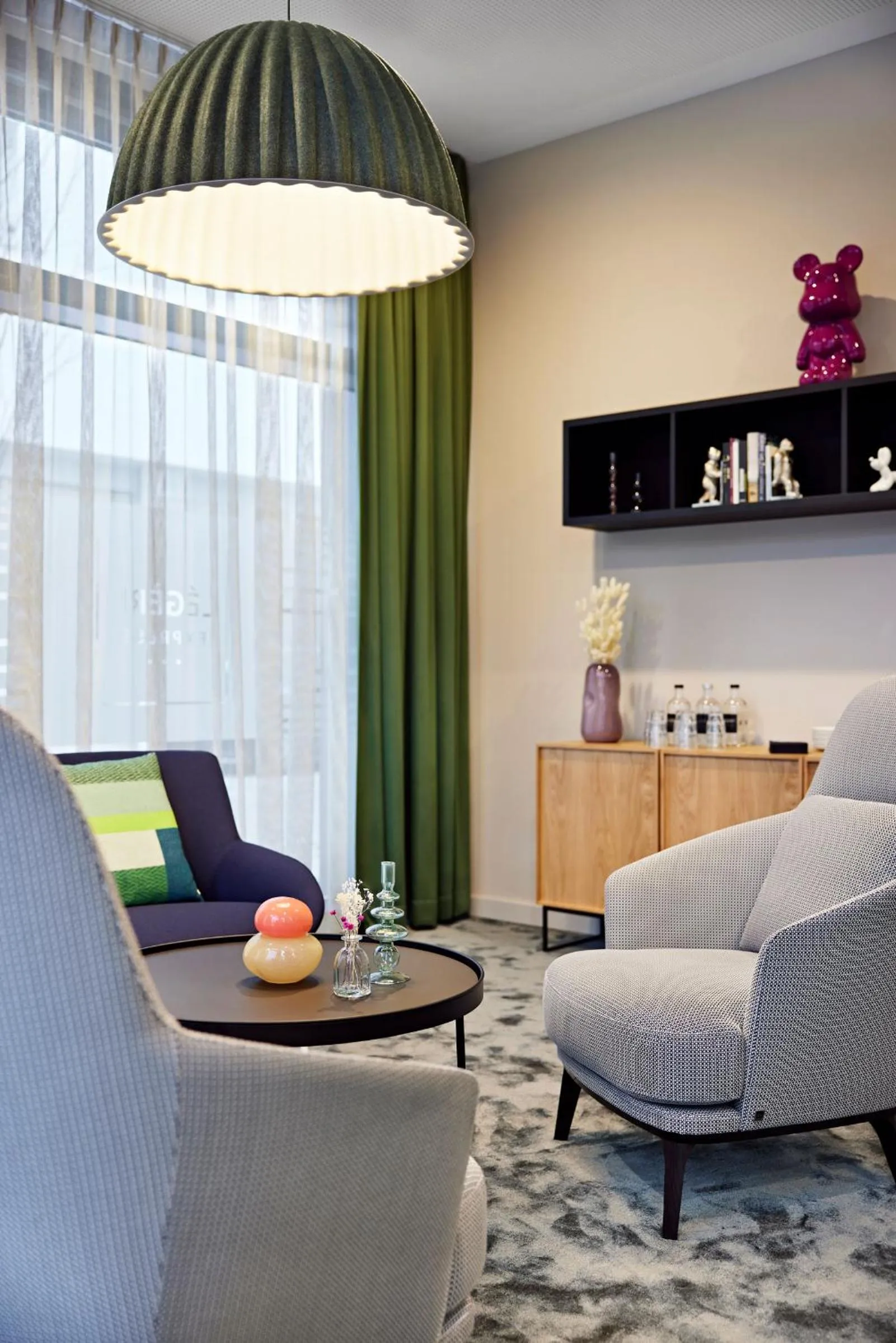 Seating area in LEGERE EXPRESS Bielefeld