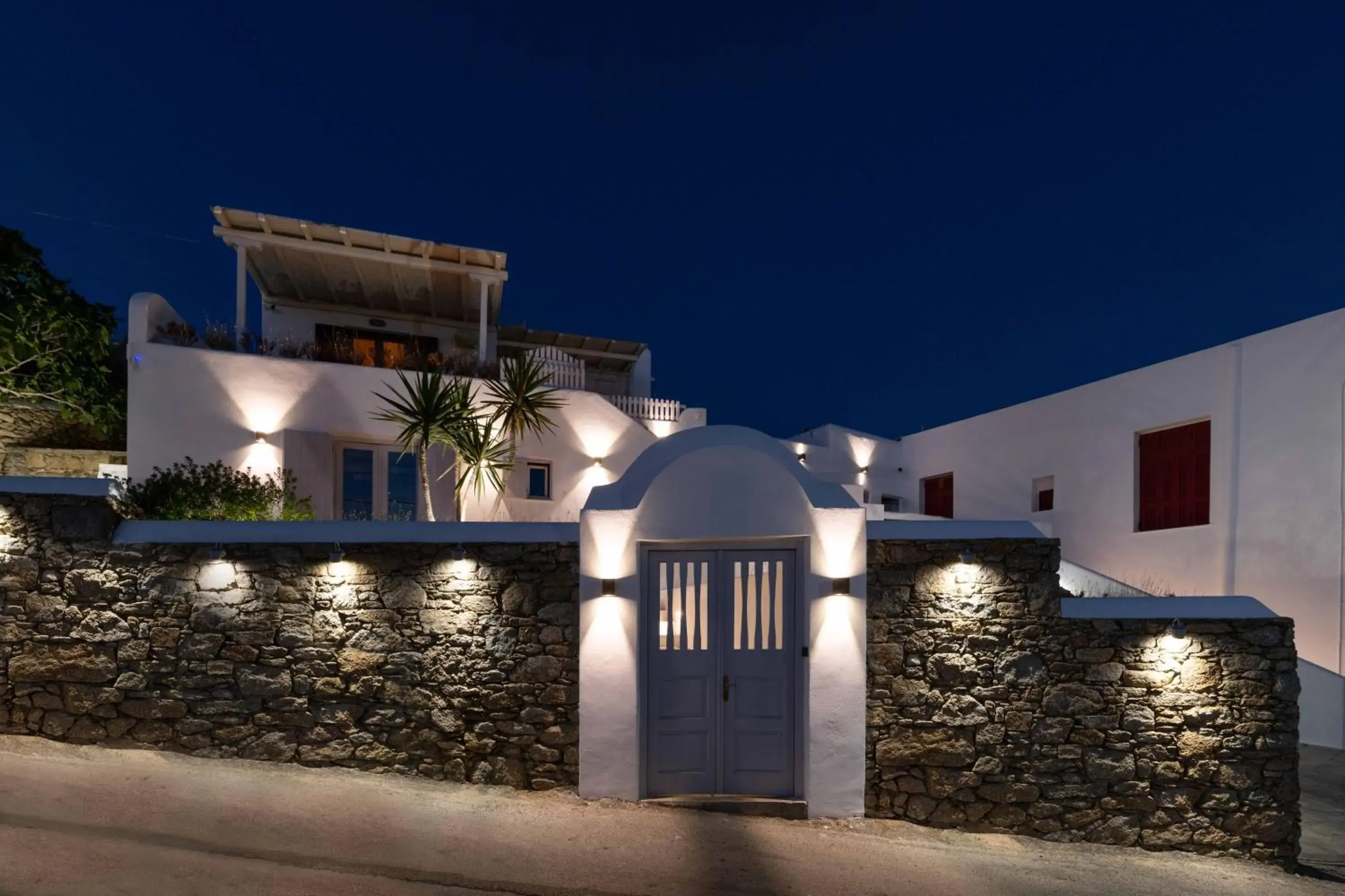 Facade/entrance in Melangel Facade/entrance in Melangel