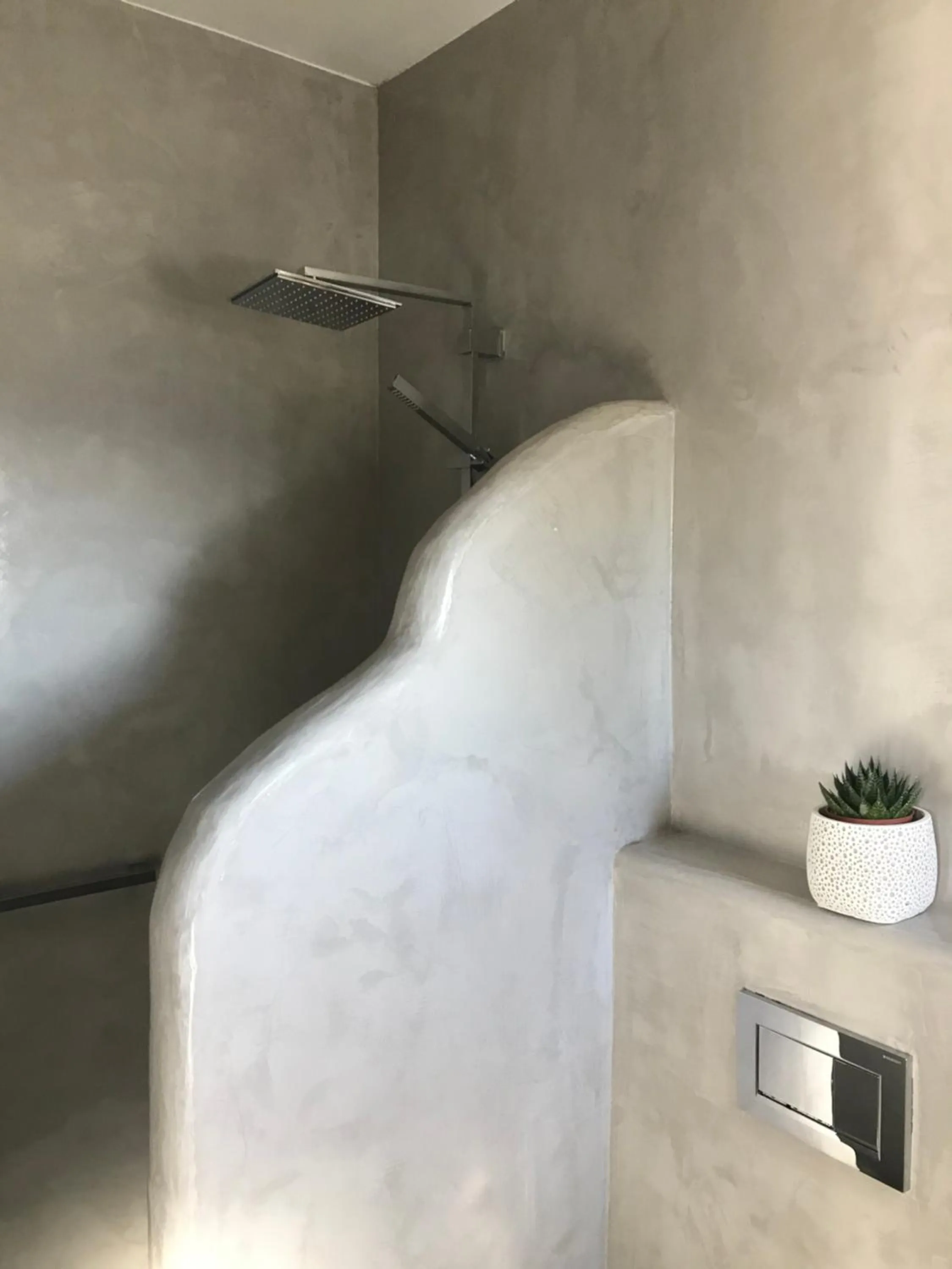 Bathroom in Melangel