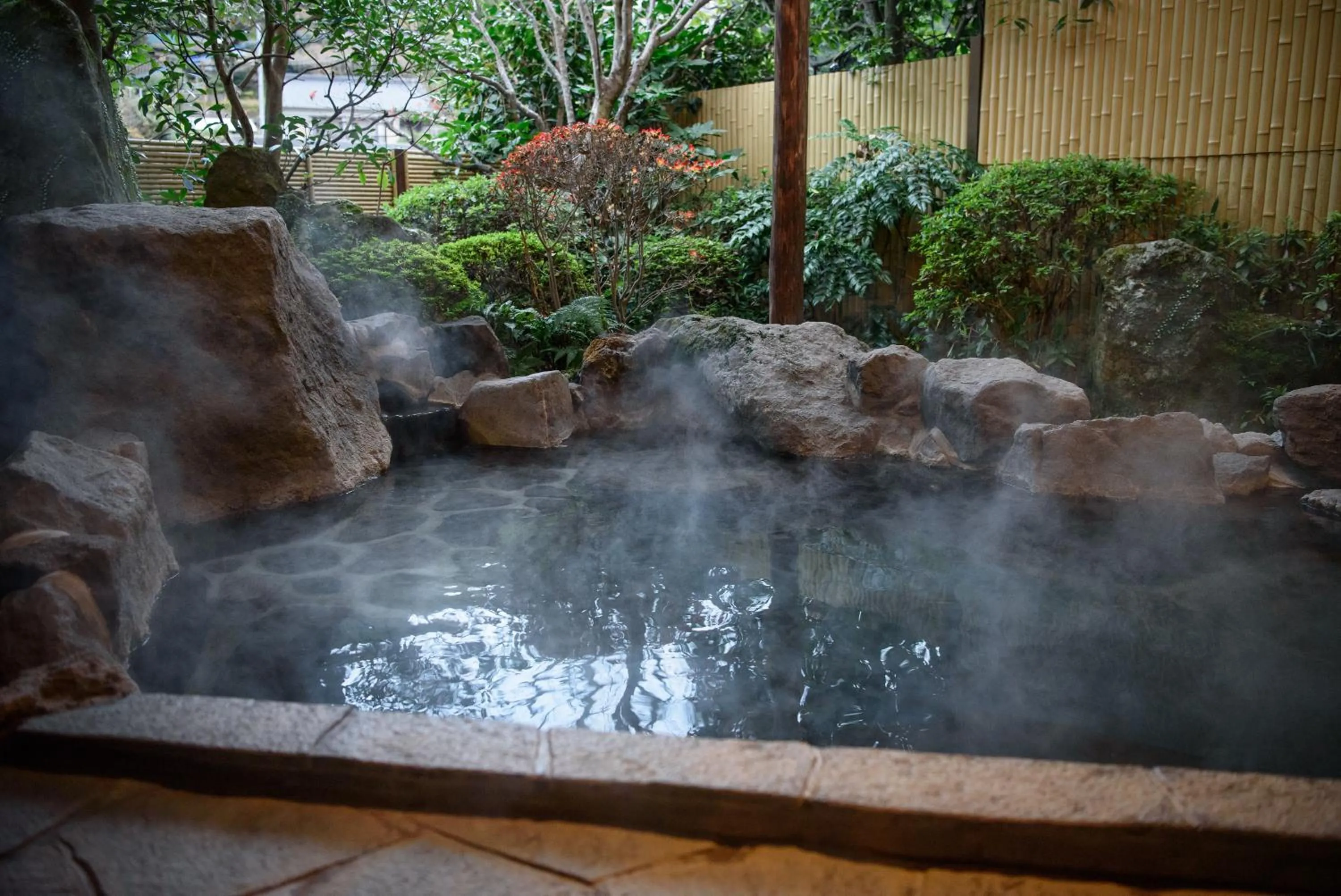 Open Air Bath in Yunohira Kamiyanagiya